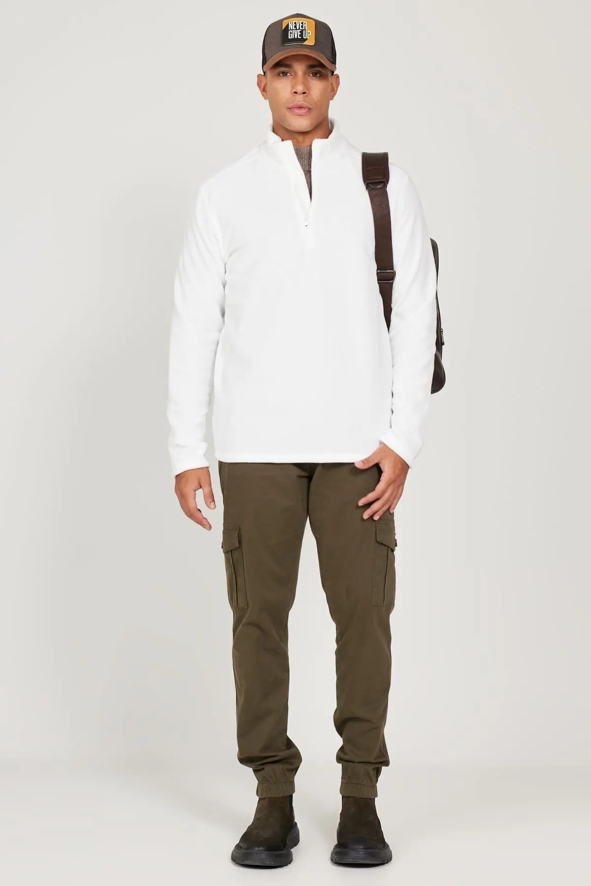 Erkek Beyaz Anti-pilling Tüylenme Yapmayan Standart Fit Dik Yaka Soğuk Geçirmez Polar Sweatshirt