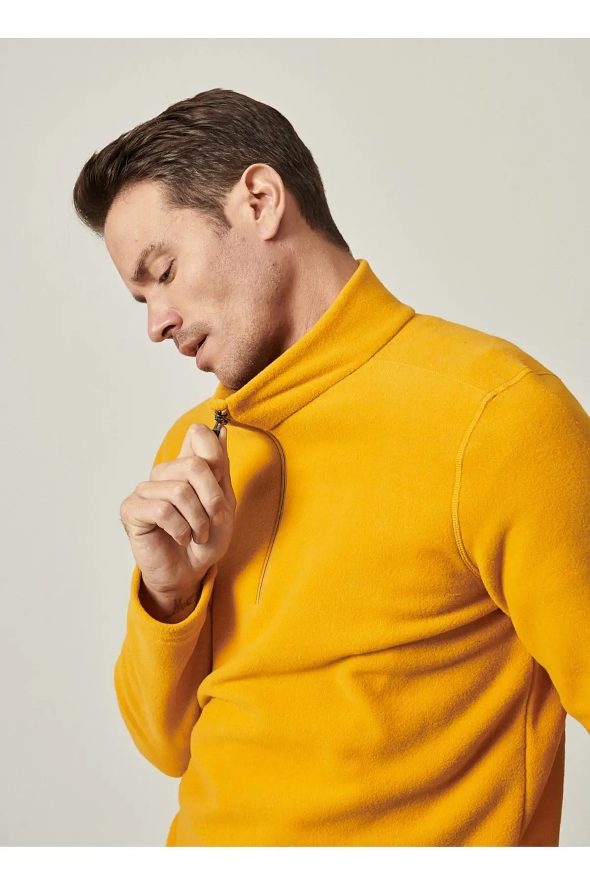 Erkek Sarı Anti-pilling Tüylenme Yapmayan Standart Fit Dik Yaka Soğuk Geçirmez Polar Sweatshirt