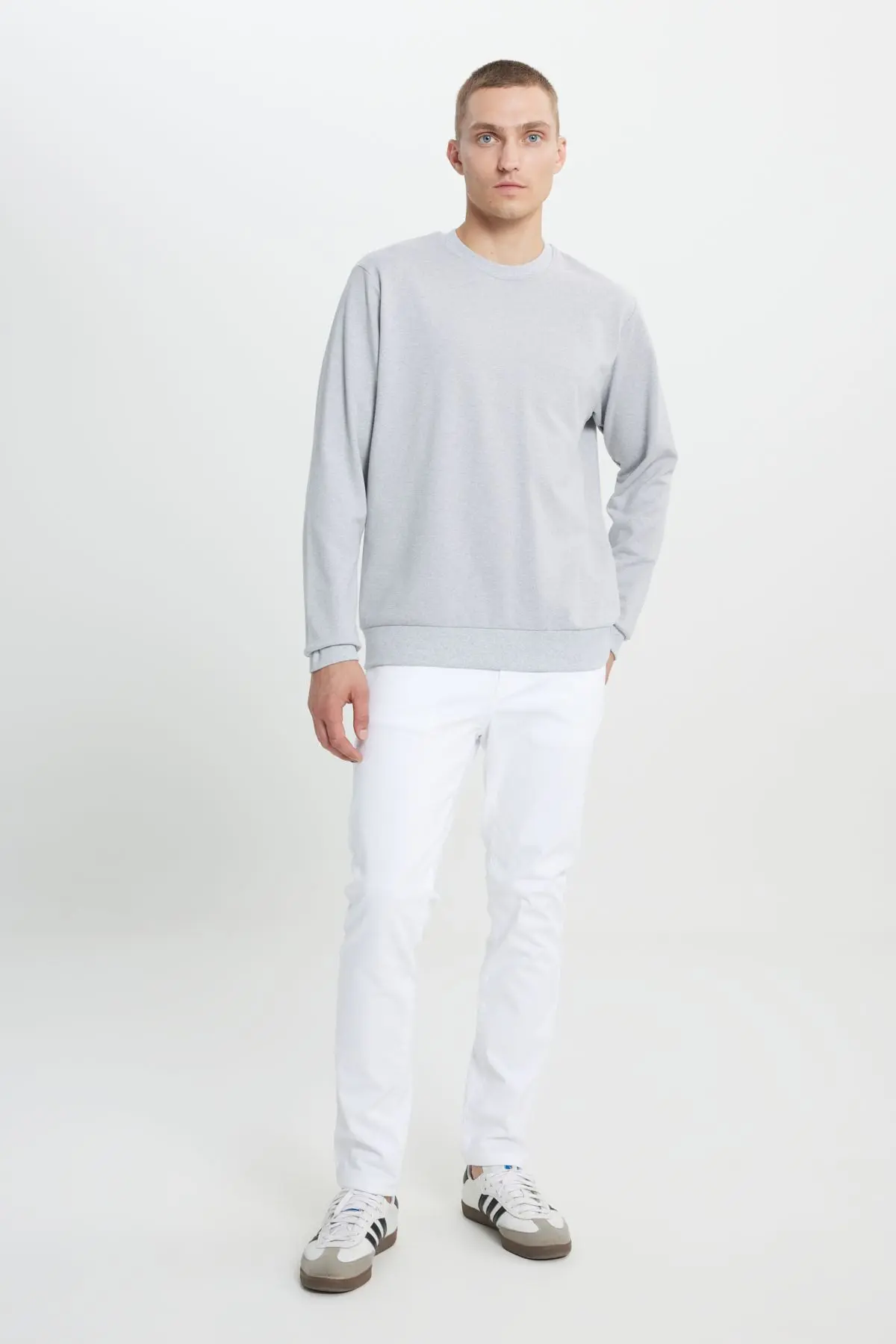 Erkek Gri Melanj Standart Fit Normal Kesim 2 İplik Pamuklu Bisiklet Yaka Sweatshirt