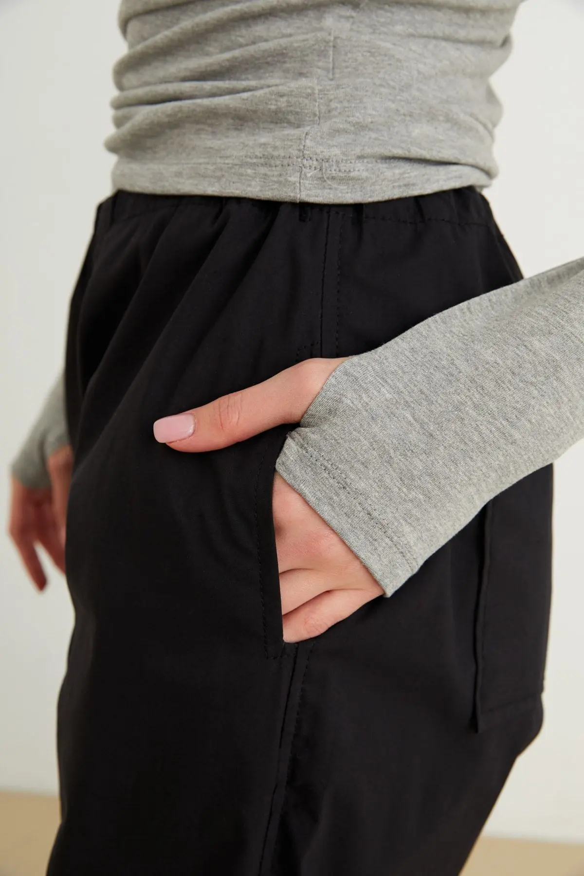 Kadın Açık Gri Parmak Detaylı Body