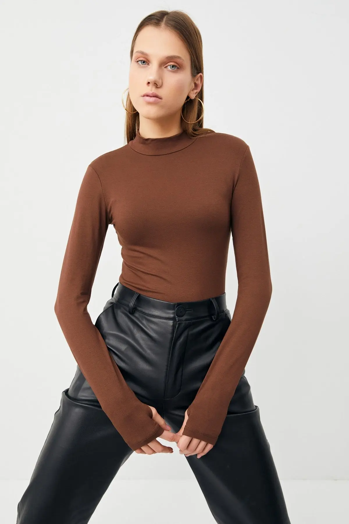 Kadın Acı Kahve Parmak Detaylı Body