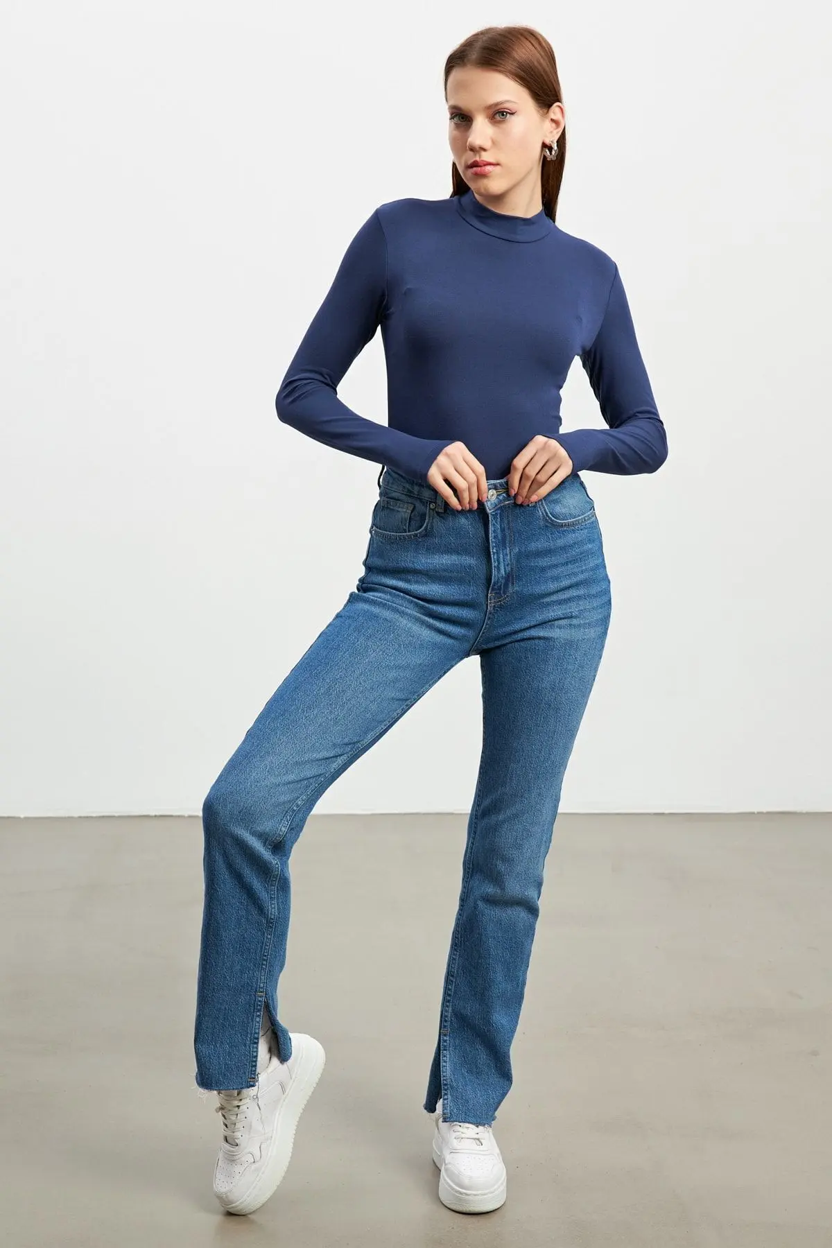 Kadın Lacivert Parmak Detay Body