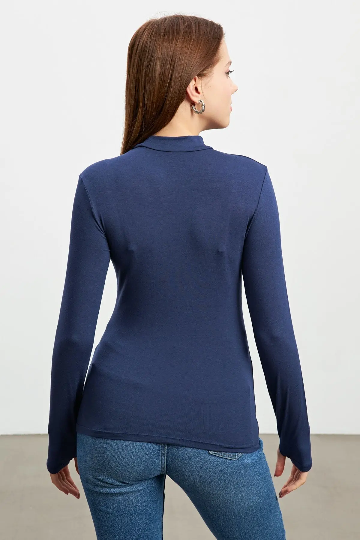 Kadın Lacivert Parmak Detay Body