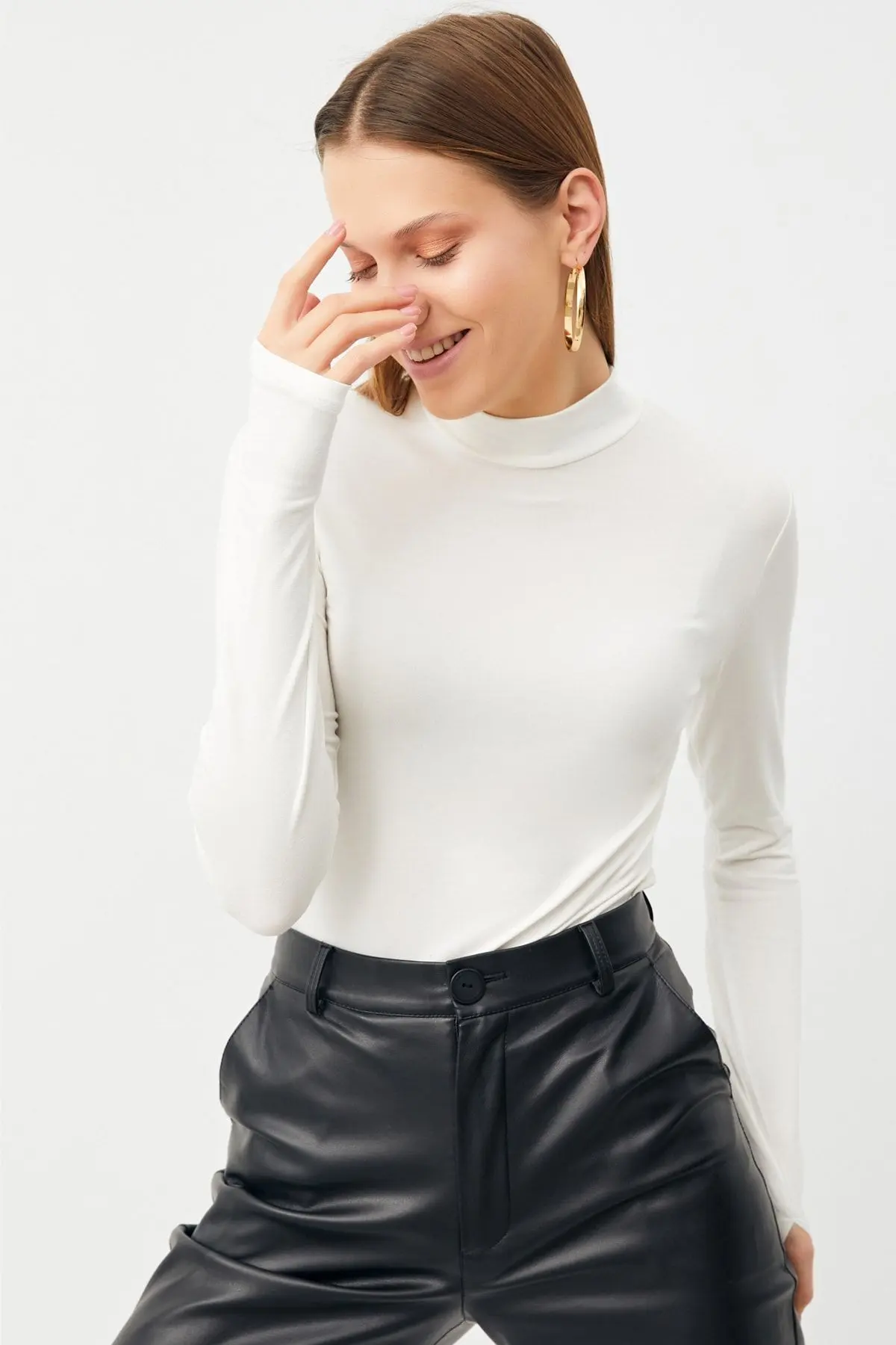 Bipantolon Kadın Beyaz Parmak Detaylı Body