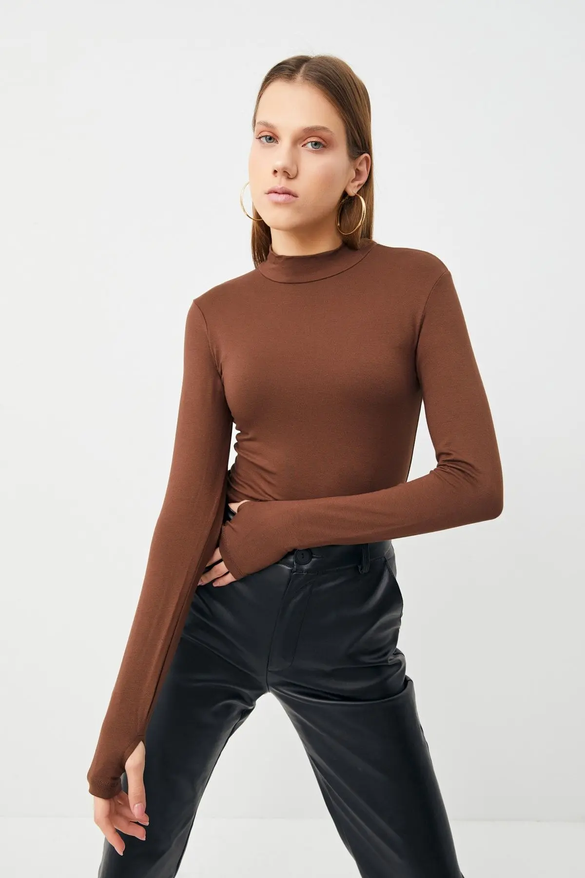 Kadın Acı Kahve Parmak Detaylı Body