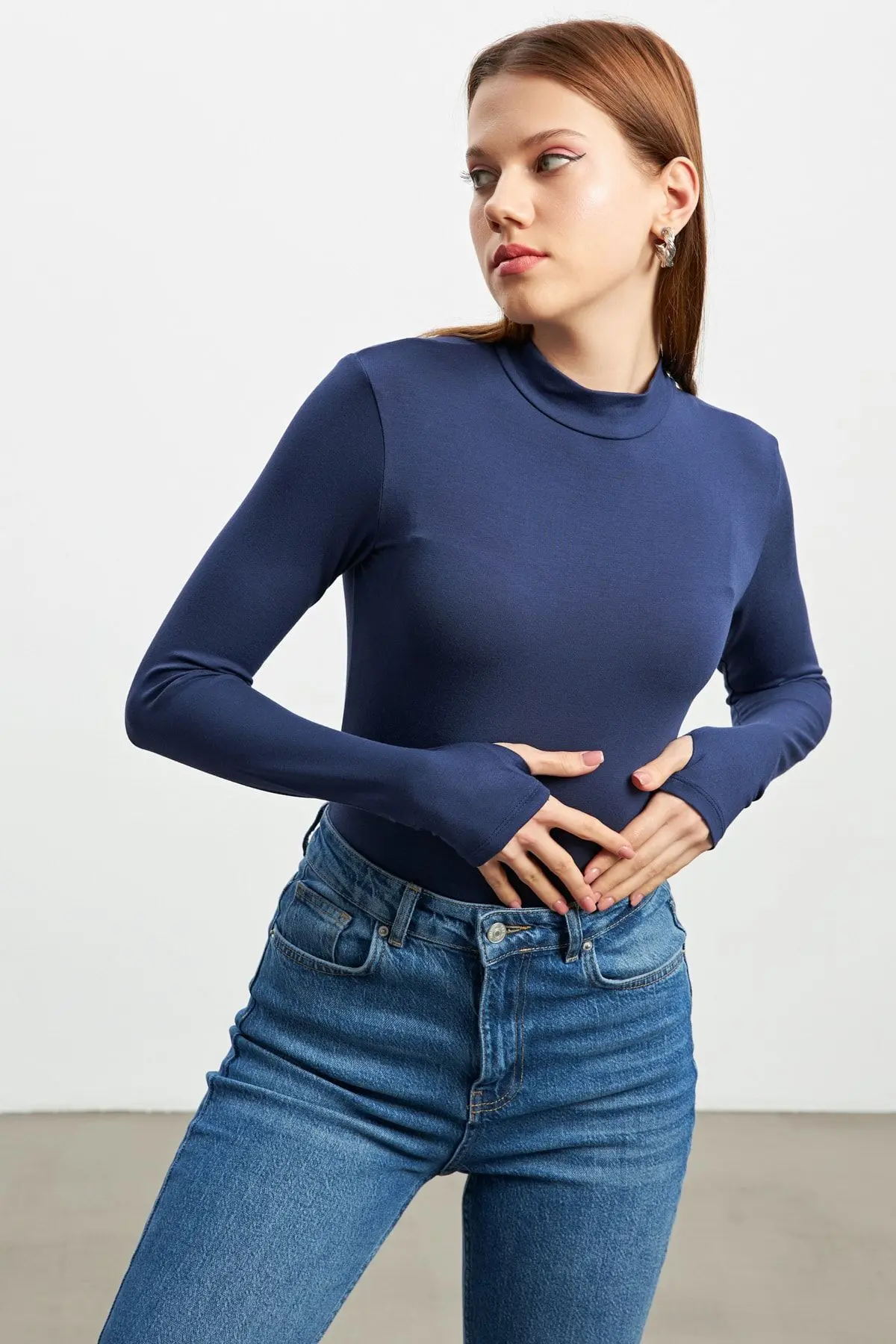 Kadın Lacivert Parmak Detay Body