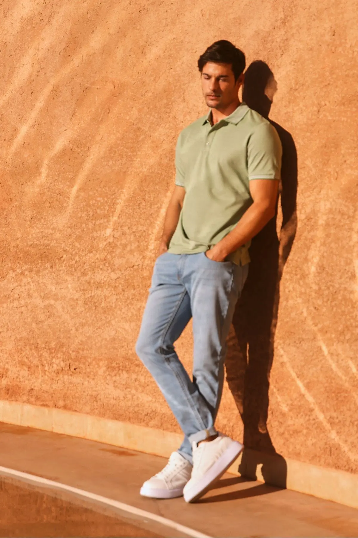 AC&Co / Altınyıldız Classics Erkek Çekmeyen Pamuklu Kumaş Slim Fit Dar Kesim Yeşil Kıvrılmaz Polo Yaka Tişört