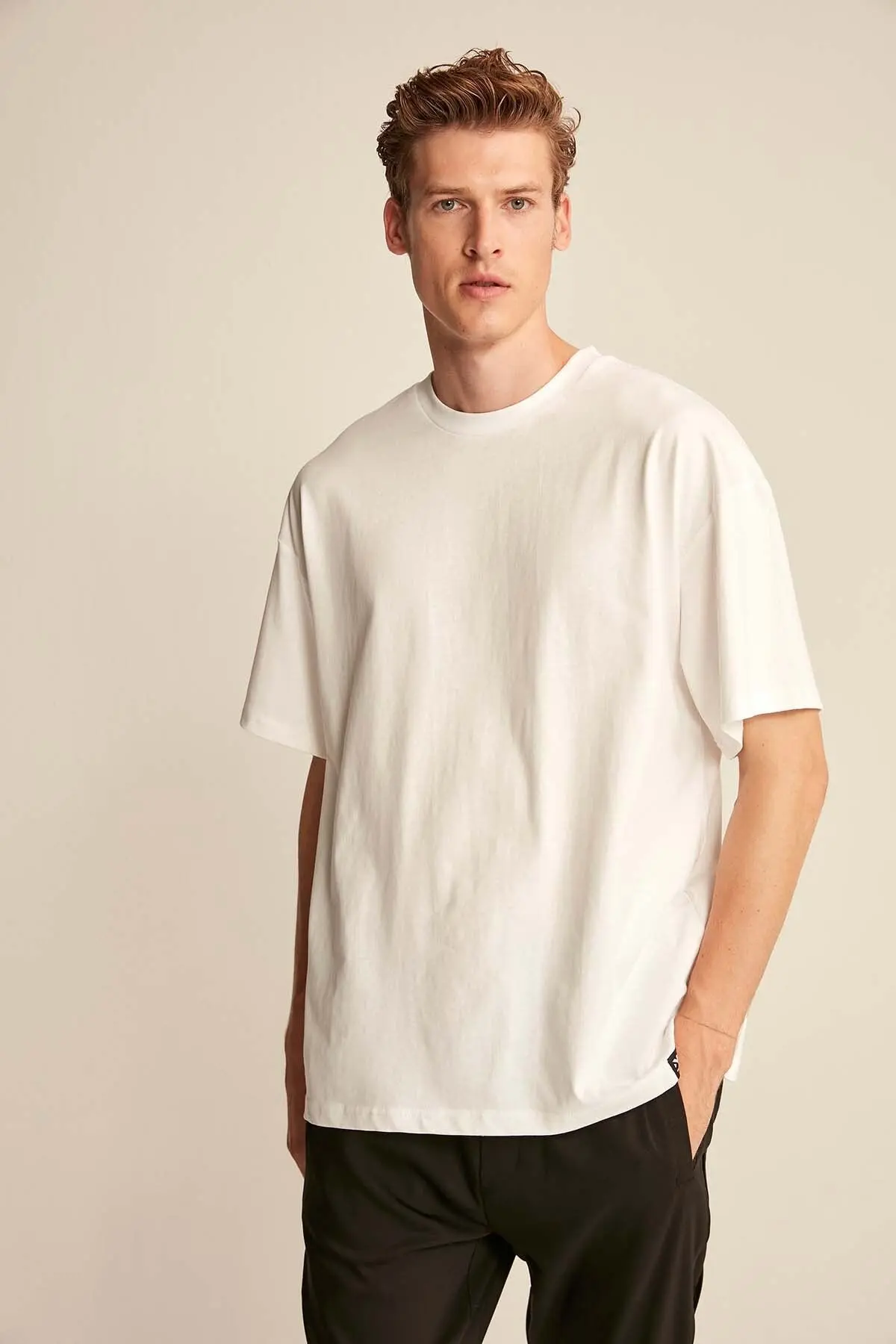 Jett Erkek Oversize Fit %100 Pamuk Kalın Dokulu Beyaz T-shirt