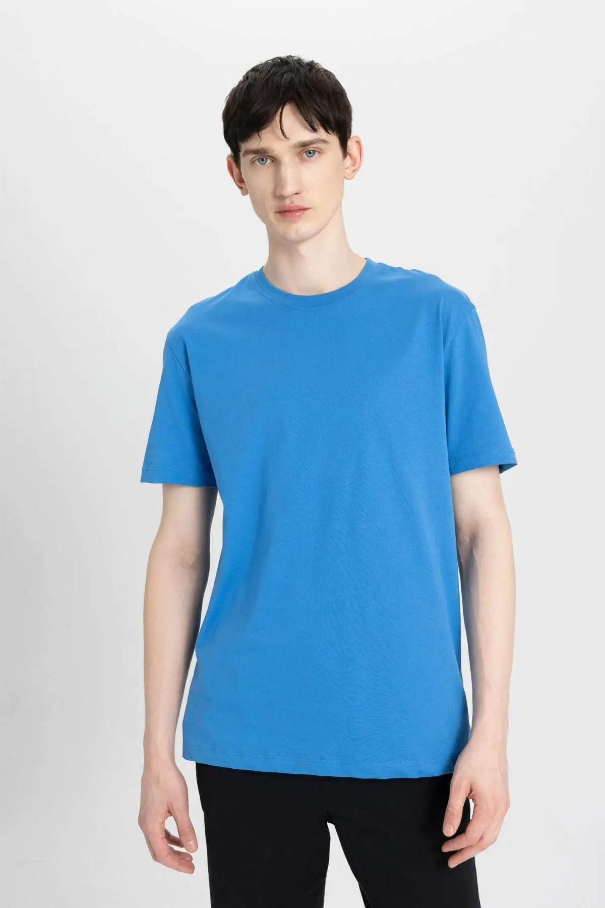 New Regular Fit Bisiklet Yaka Kısa Kollu Basic Tişört V7699az24sp