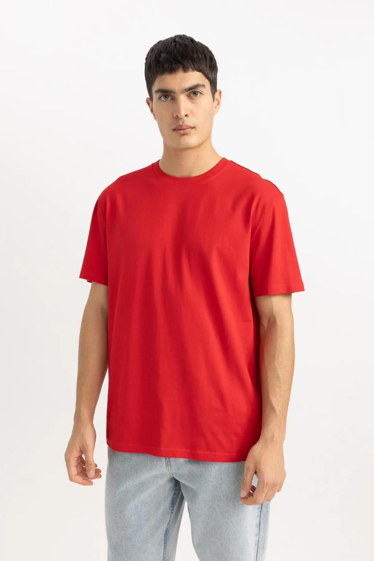 New Regular Fit Bisiklet Yaka Kısa Kollu %100 Pamuk Basic Tişört V7699az24sp