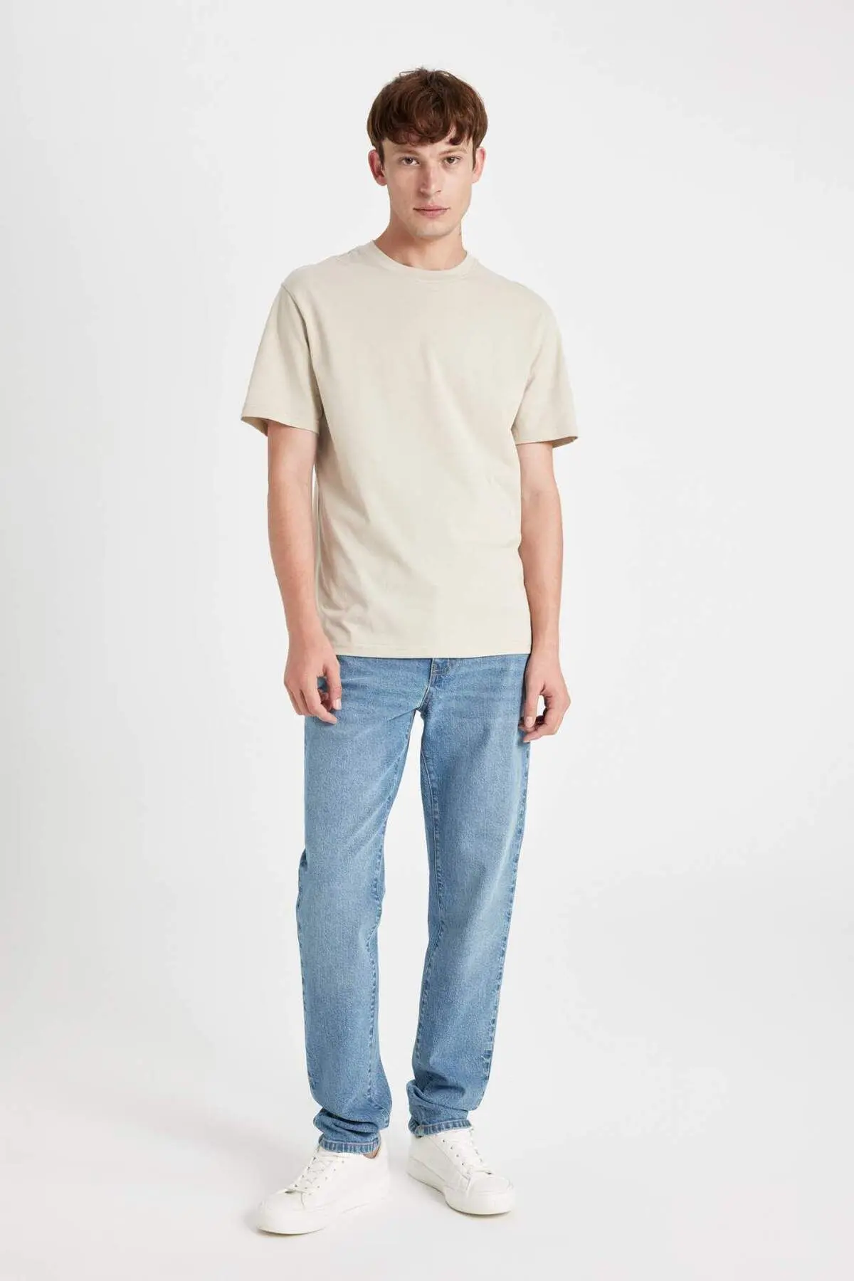 New Regular Fit Bisiklet Yaka Basic Kısa Kollu %100 Pamuk Tişört V7699az24sp