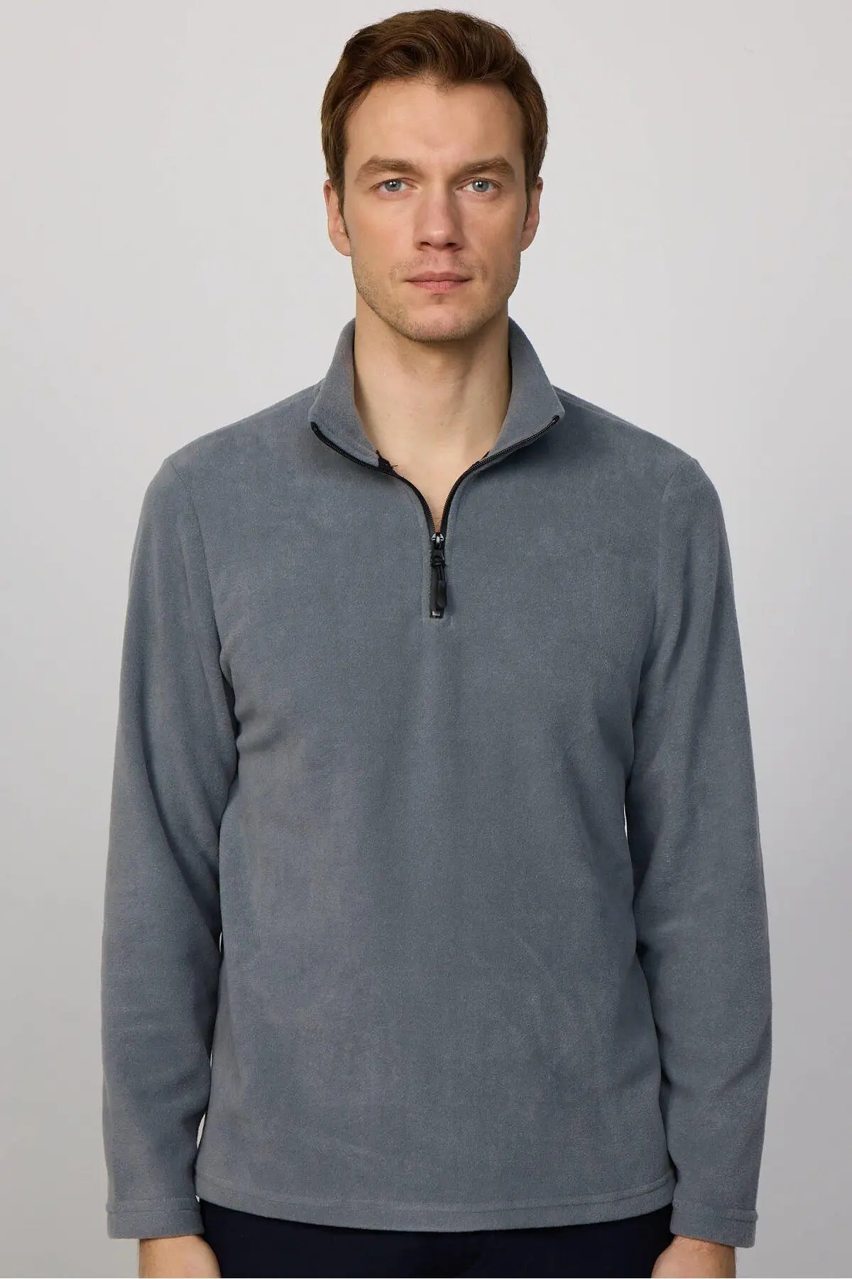 Erkek Standart Fit Rahat Kesim Tüylenme Yapmayan Soğuk Geçirmez Gri Dik Yaka Polar Sweatshirt