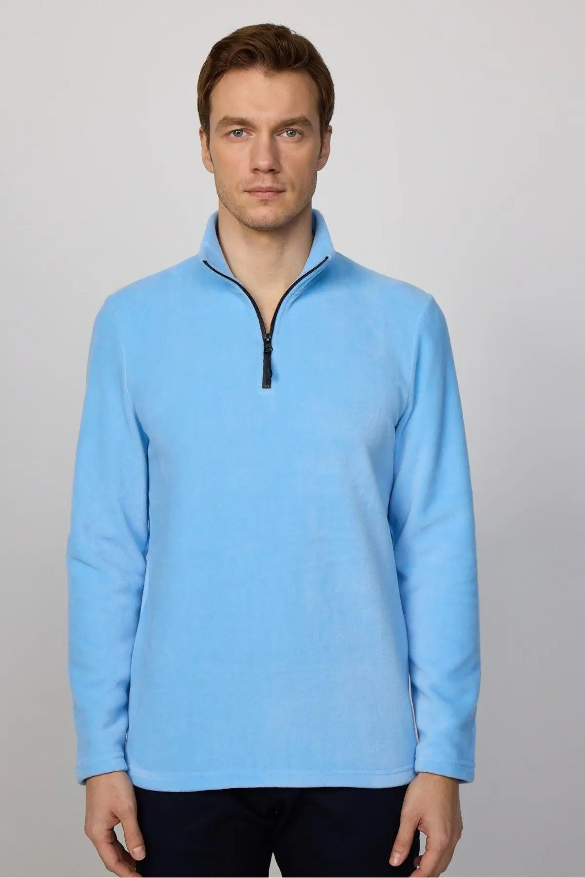 Erkek Standart Fit Rahat Kesim Tüylenme Yapmayan Soğuk Geçirmez Bebe Mavi Dik Yaka Polar Sweatshirt