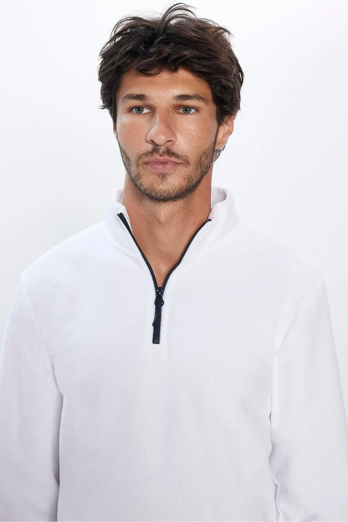 Erkek Standart Fit Rahat Kesim Tüylenme Yapmayan Soğuk Geçirmez Ekru Dik Yaka Polar Sweatshirt