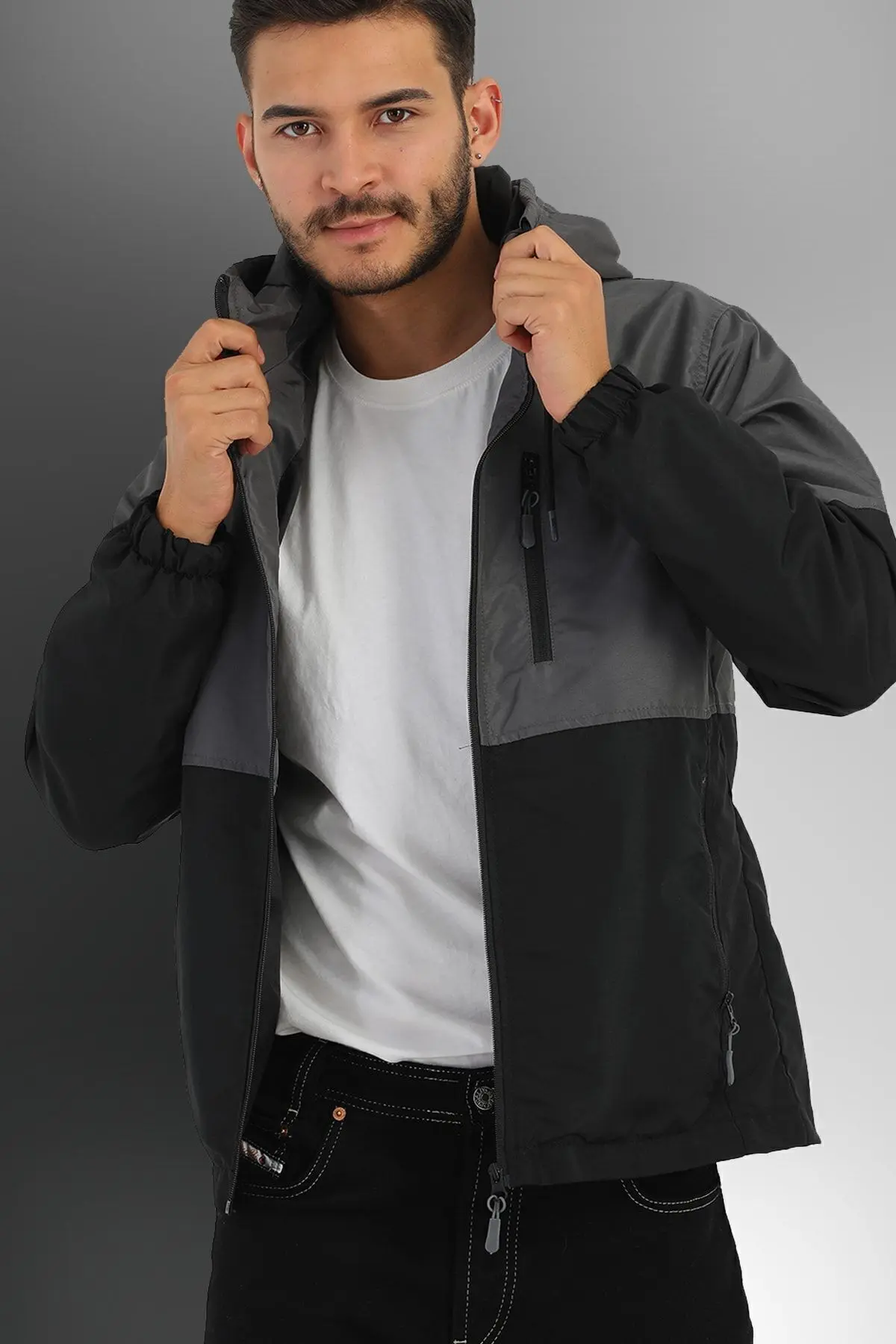 Erkek Antrasit -siyah Iki Renk Içi Astarlı Rüzgar Geçirmez Kapüşonlu Mevsimlik Spor Mont
