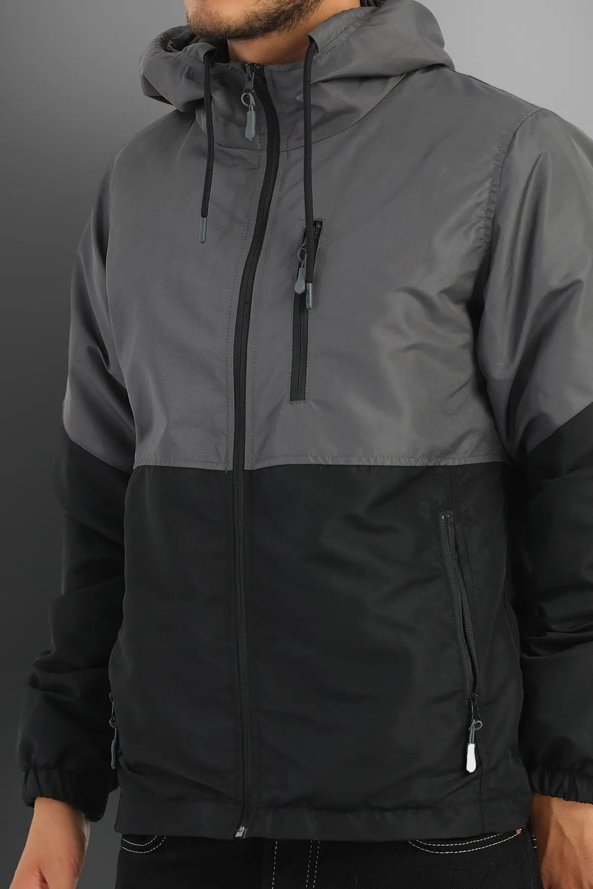 Erkek Antrasit -siyah Iki Renk Içi Astarlı Rüzgar Geçirmez Kapüşonlu Mevsimlik Spor Mont