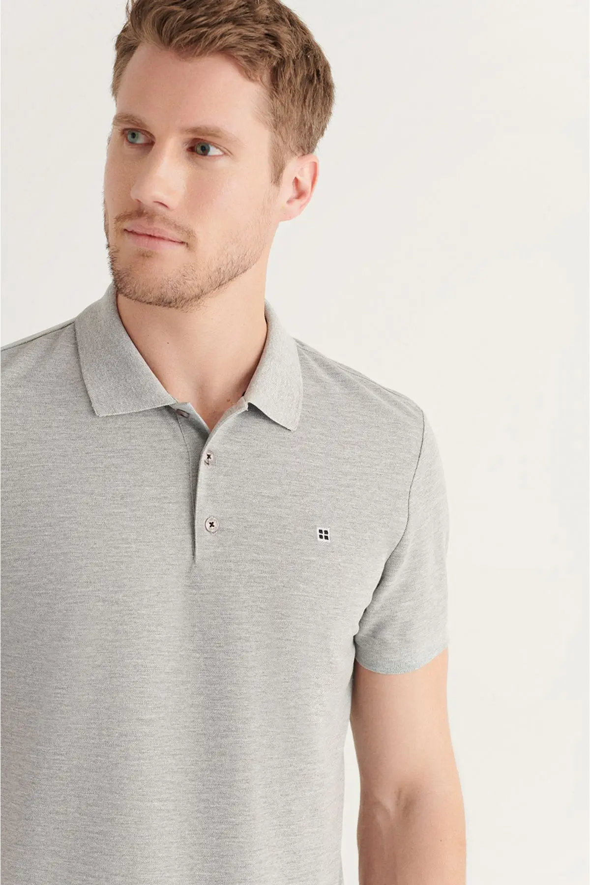 Erkek Gri Polo Yaka T-shirt %100 Pamuk Serin Tutan Regular Fit E001004