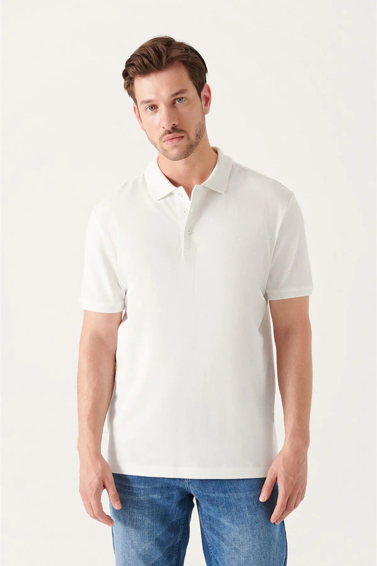 Erkek Beyaz Polo Yaka T-shirt %100 Pamuk Serin Tutan Regular Fit E001004