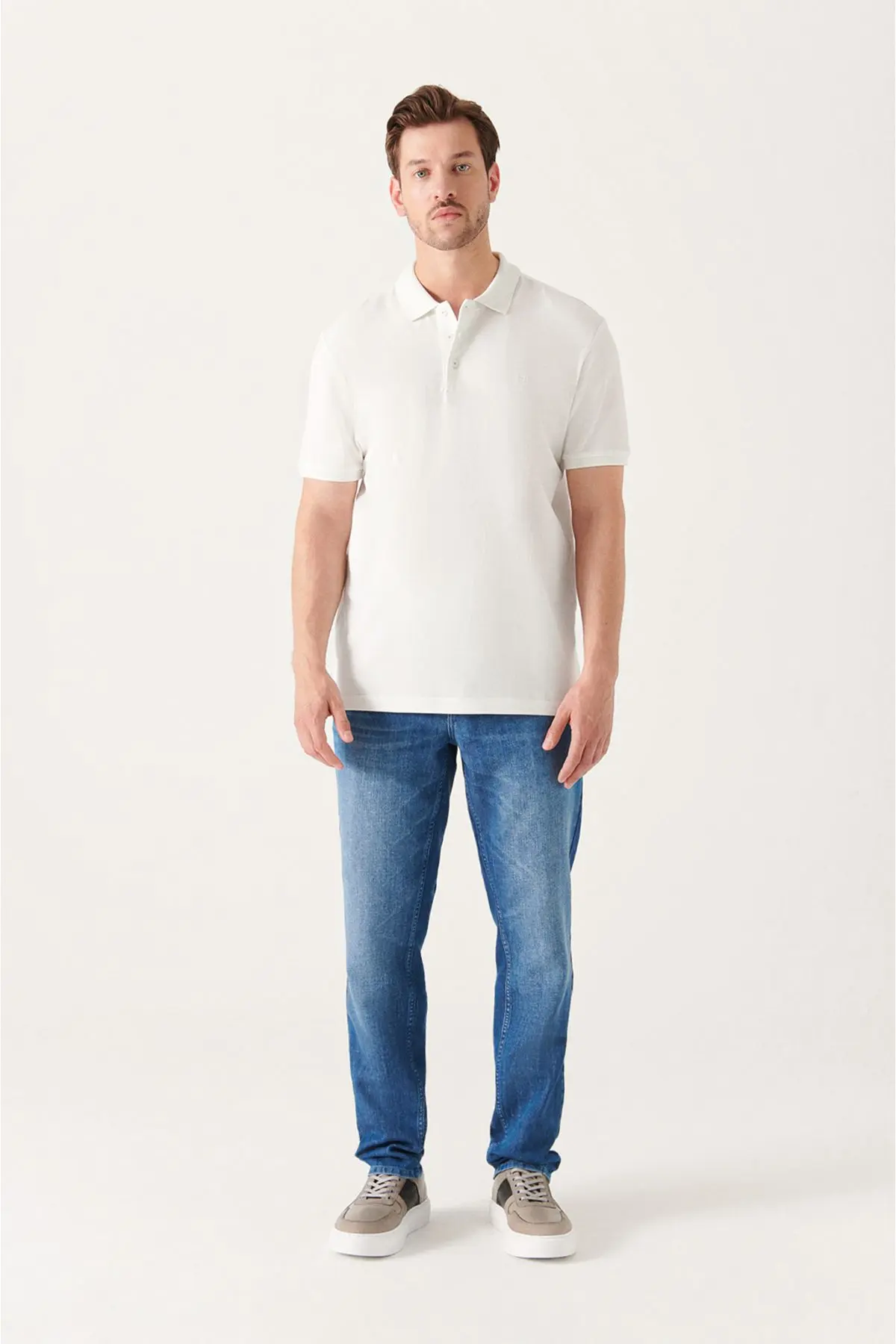 Erkek Beyaz Polo Yaka T-shirt %100 Pamuk Serin Tutan Regular Fit E001004