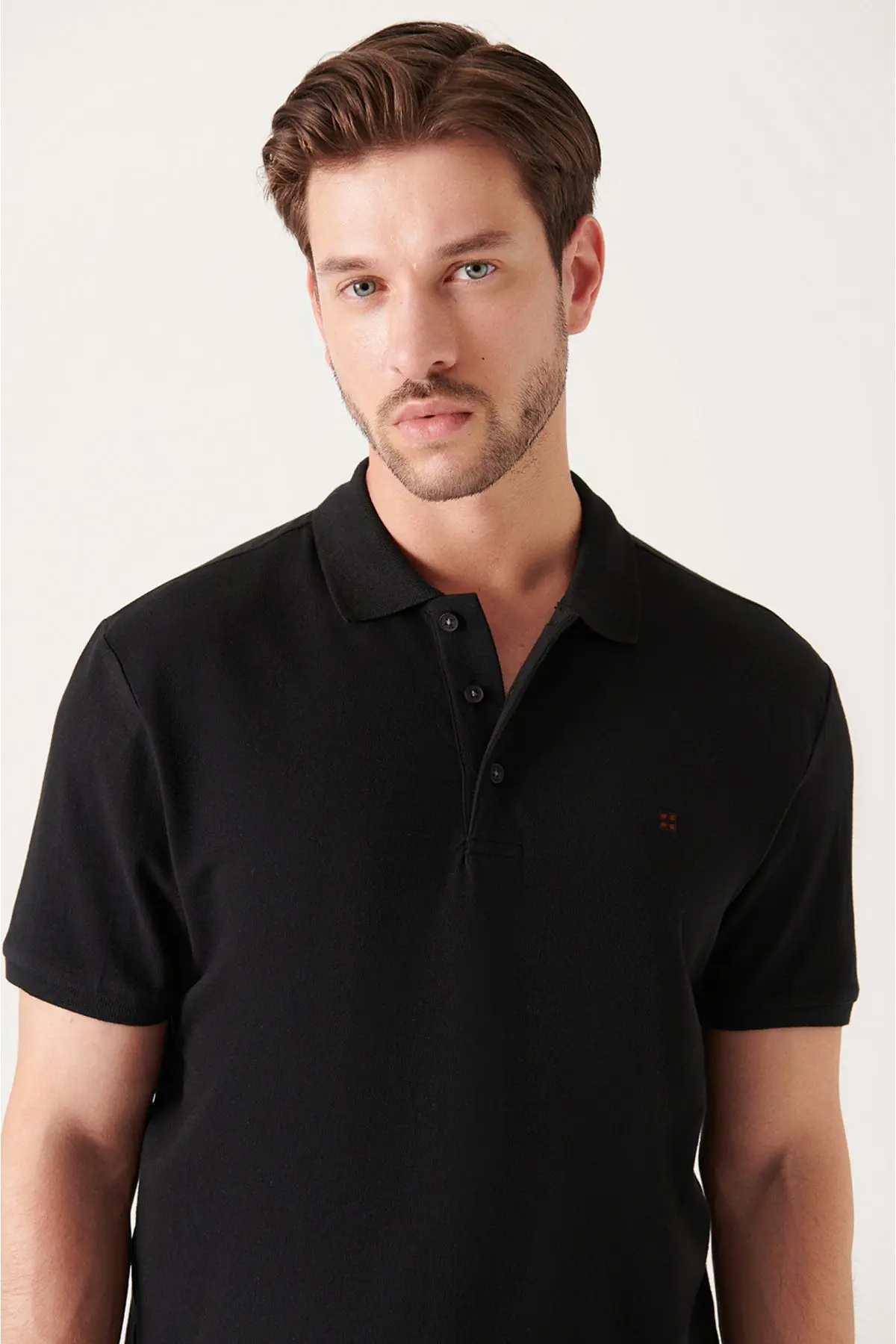 Erkek Siyah Polo Yaka T-shirt %100 Pamuk Serin Tutan Regular Fit E001004