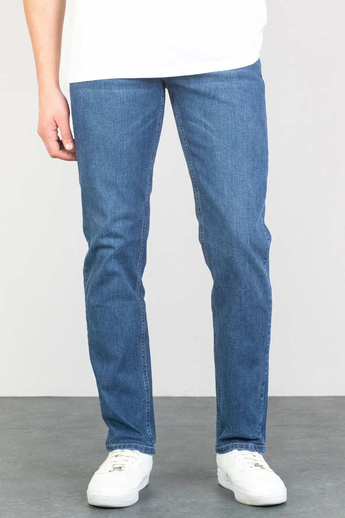 Erkek Açık Mavi Regular Fit Boru Paça Esnek Likralı Jeans Kot Pantolon Hlthe001975