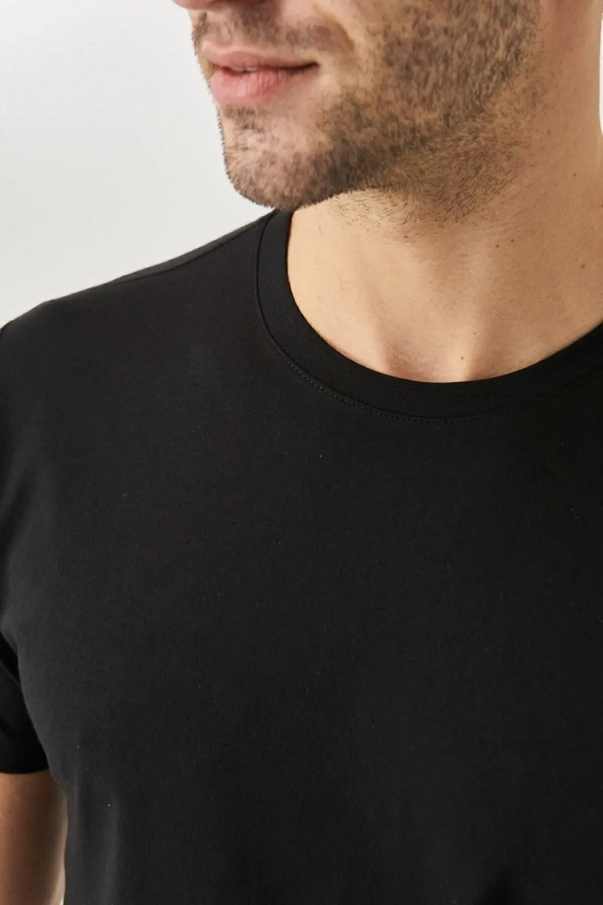 Erkek Beyaz-lacivert-siyahhaki-gri Melanj Slim Fit Bisiklet Yaka %100 Pamuk 5'li Basic Tişört Paketi