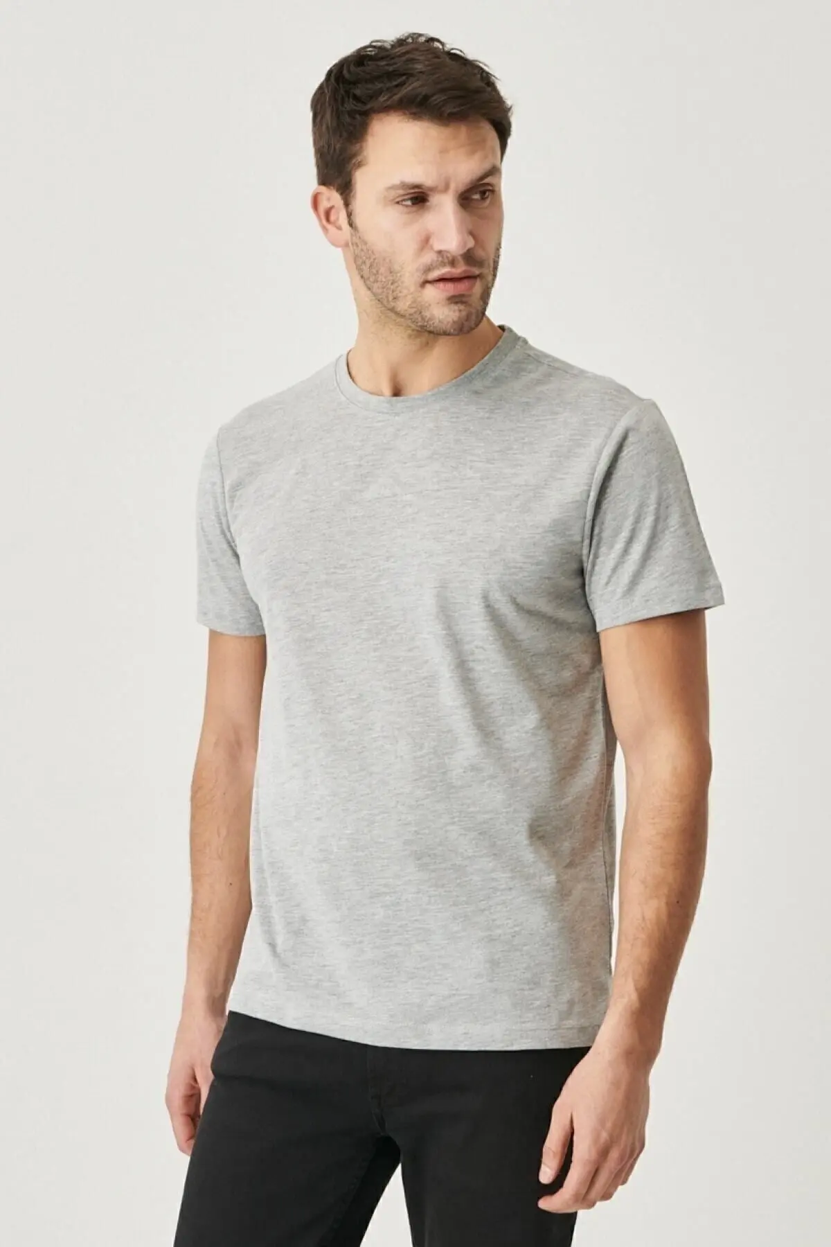 Erkek Beyaz-lacivert-siyahhaki-gri Melanj Slim Fit Bisiklet Yaka %100 Pamuk 5'li Basic Tişört Paketi