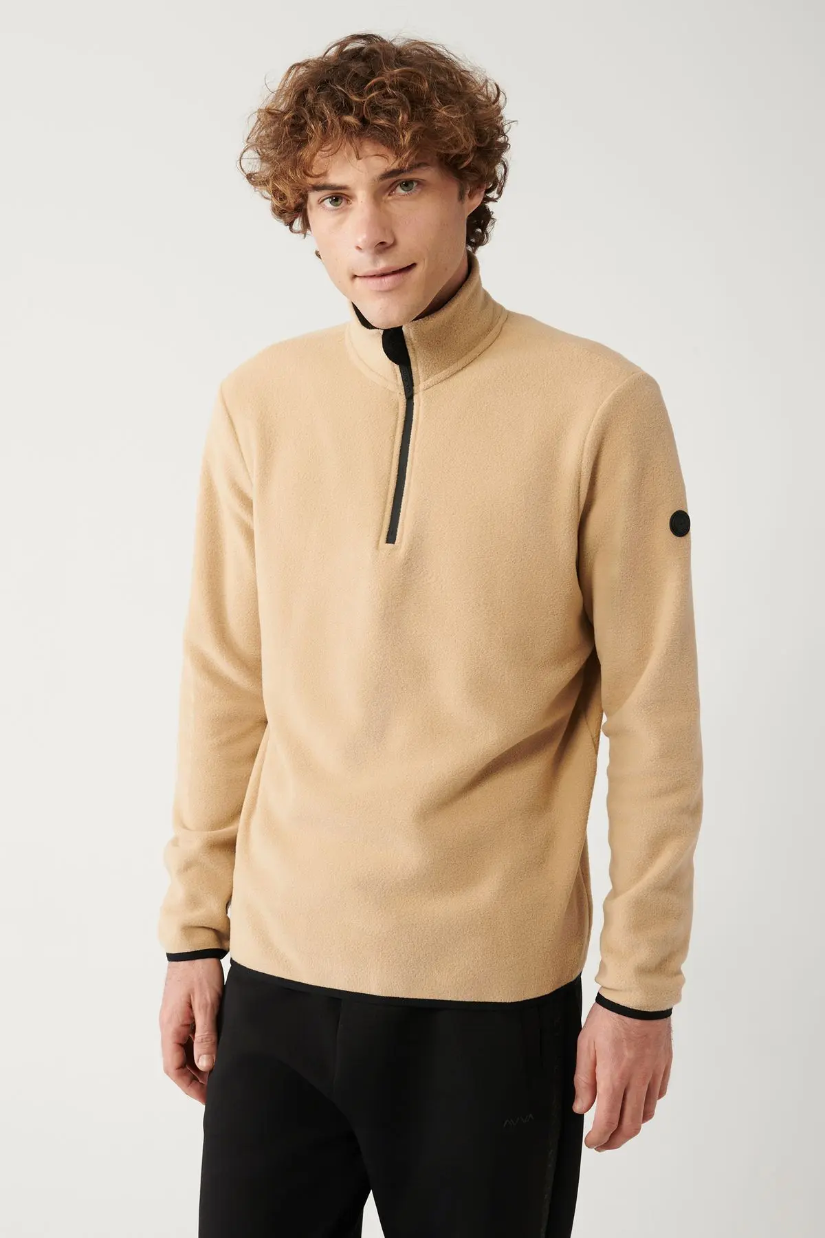 Erkek Bej Polar Sweatshirt Dik Yaka Soğuğa Dayanıklı Yarım Fermuarlı Regular Fit E001068