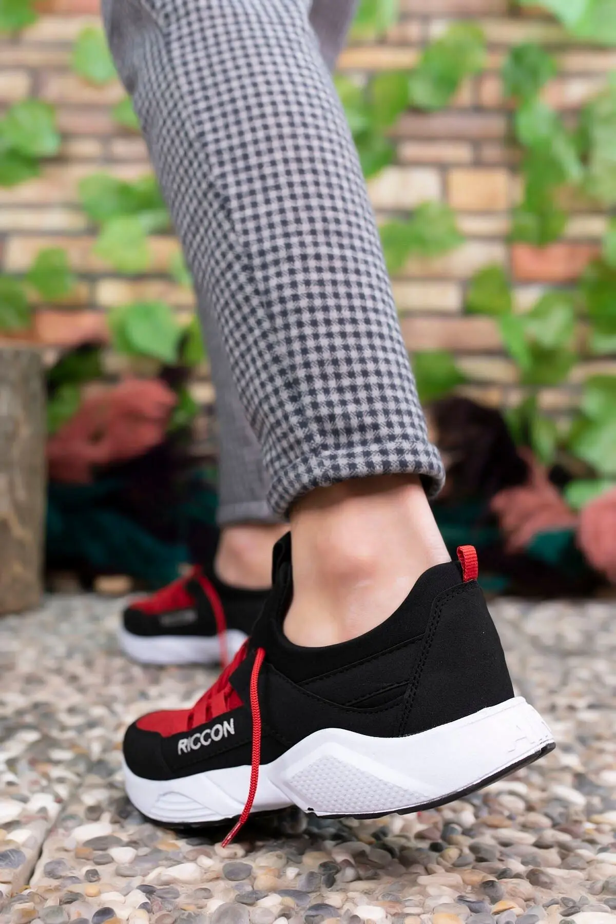 Siyah Kırmızı Unisex Sneaker