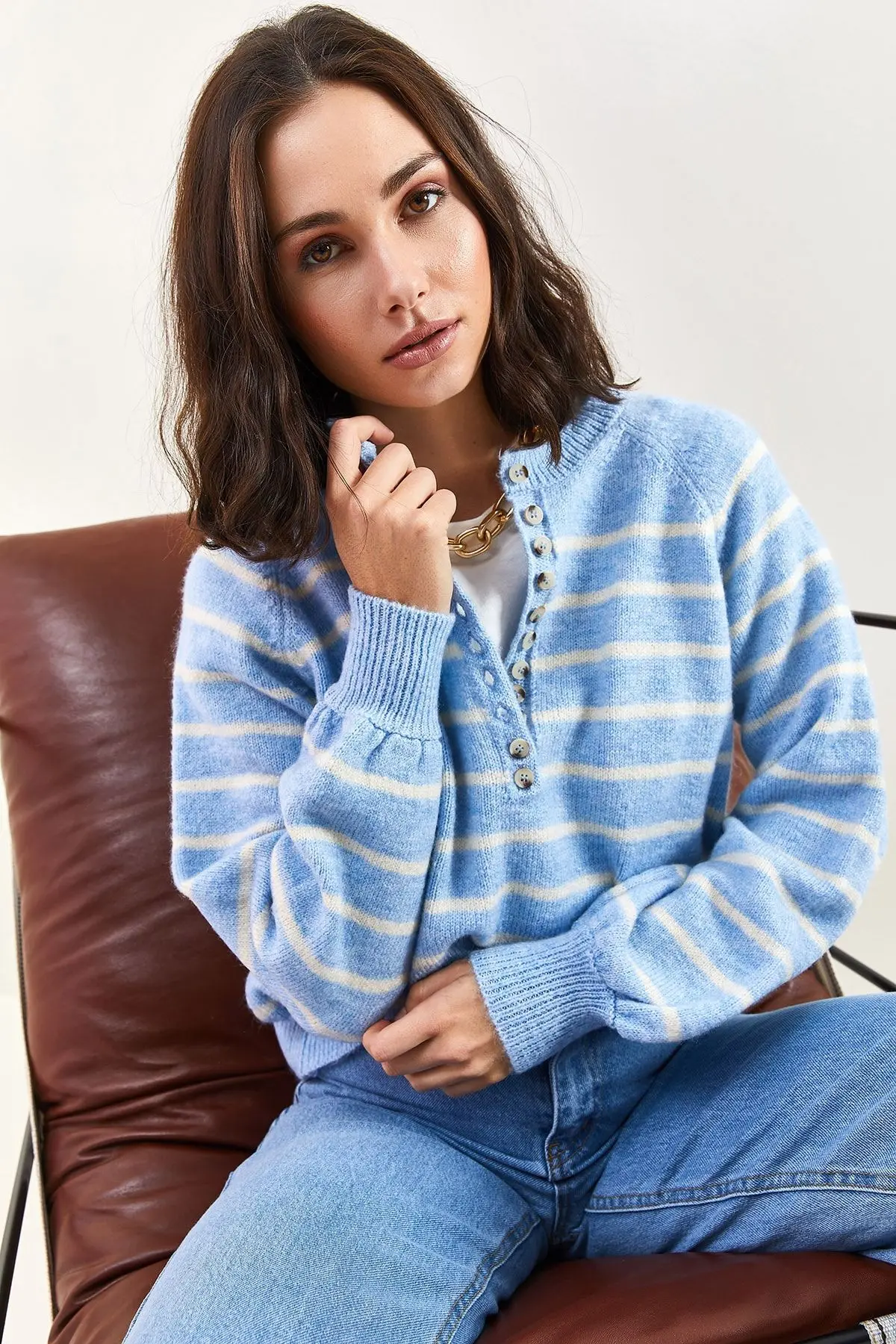 Kadın Yakası Ilikli Balıkçı Yaka Çizgili Triko Kazak