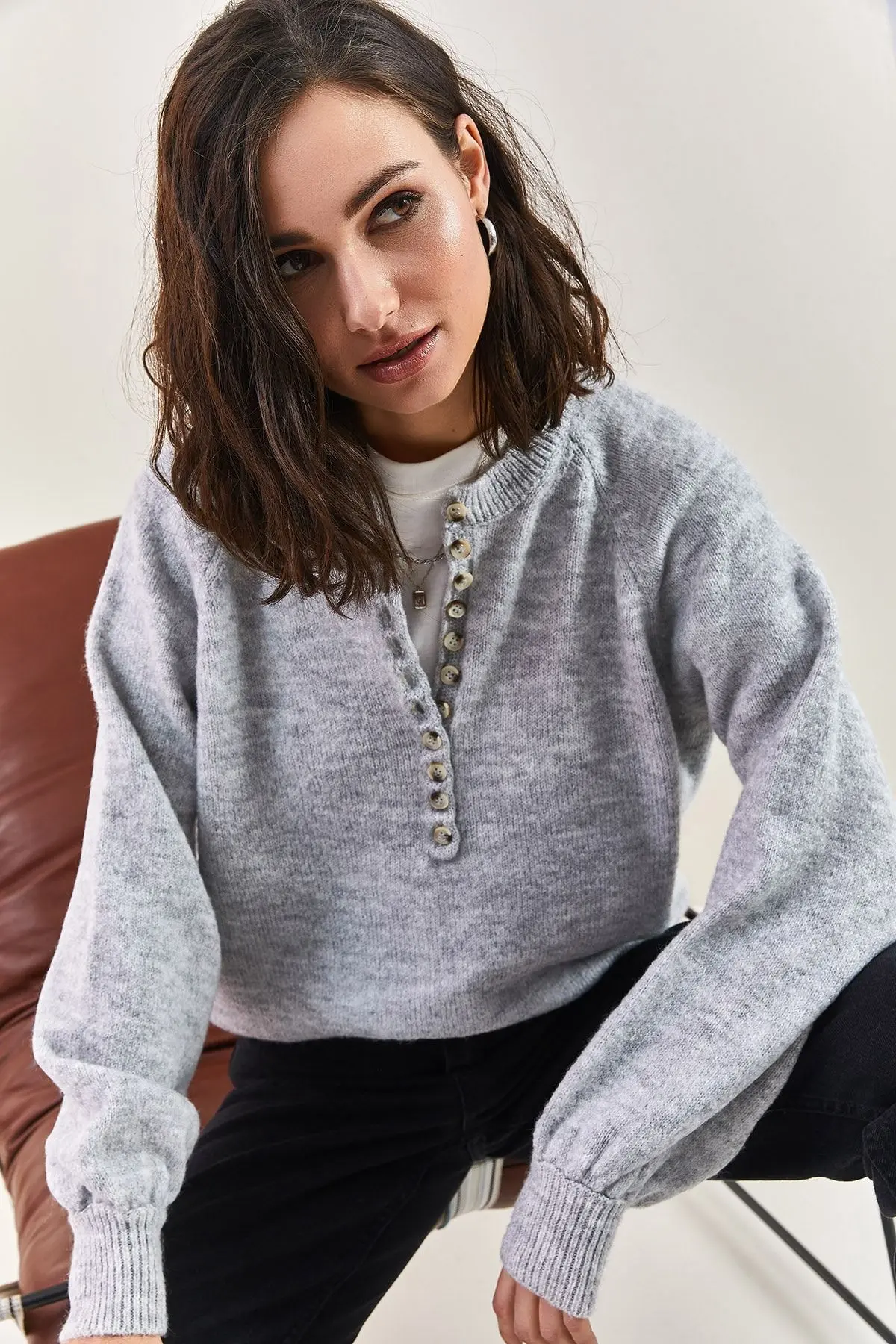 Kadın Yakası Ilikli Balıkçı Yaka Triko Kazak