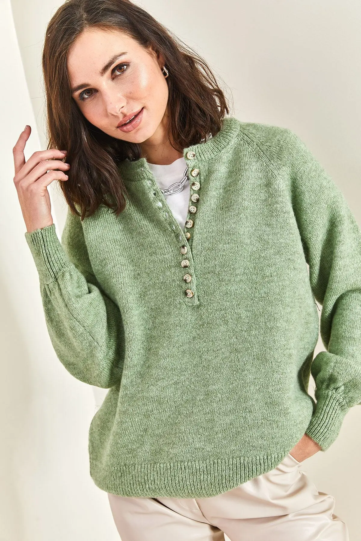 Kadın Yakası Ilikli Balıkçı Yaka Triko Kazak