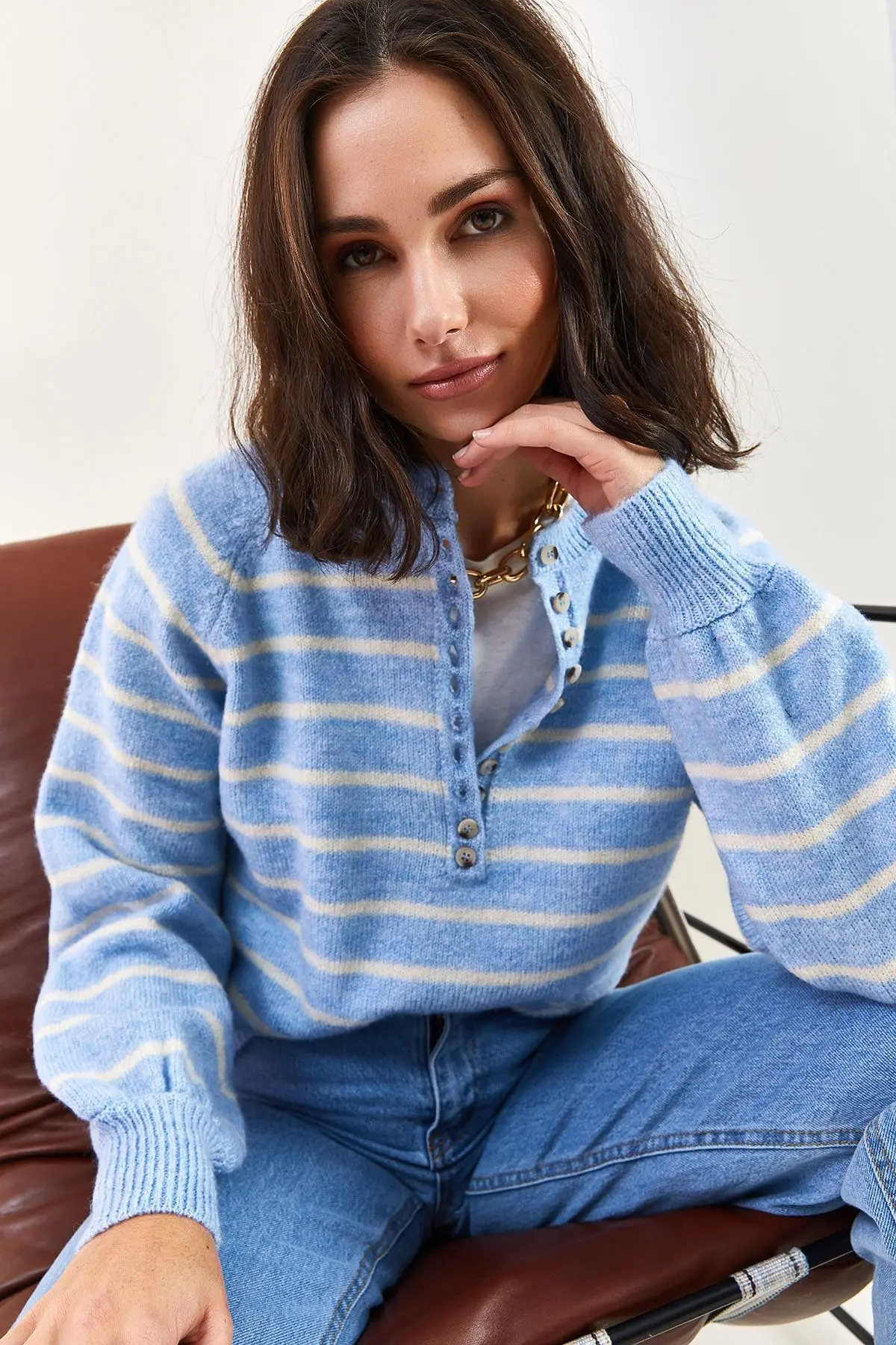 Kadın Yakası Ilikli Balıkçı Yaka Çizgili Triko Kazak