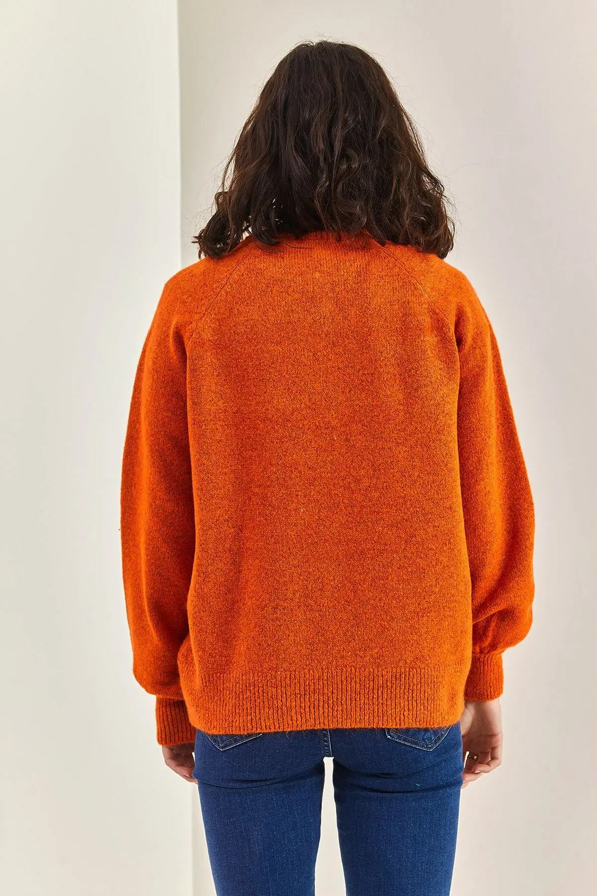 Kadın Yakası Ilikli Balıkçı Yaka Triko Kazak