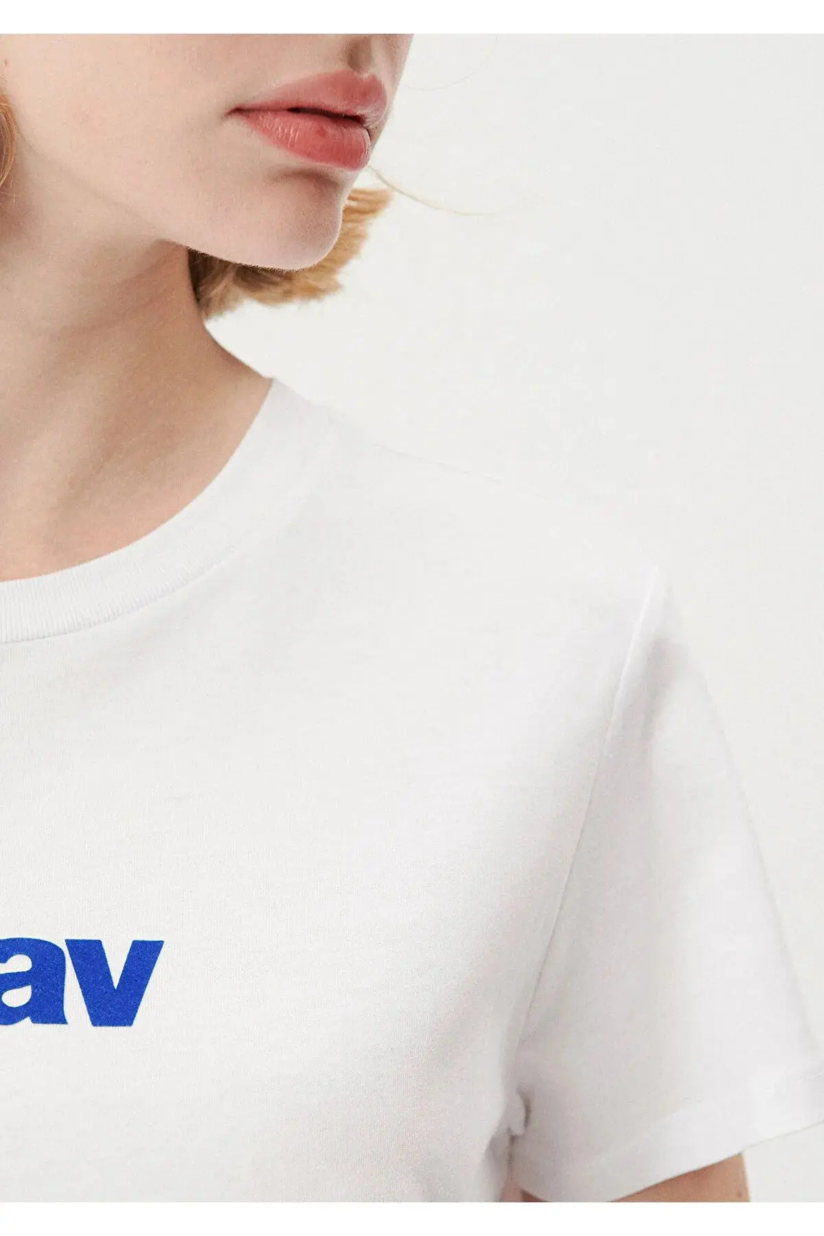 Miav Baskılı Beyaz Tişört Regular Fit / Normal Kesim 1610622-620