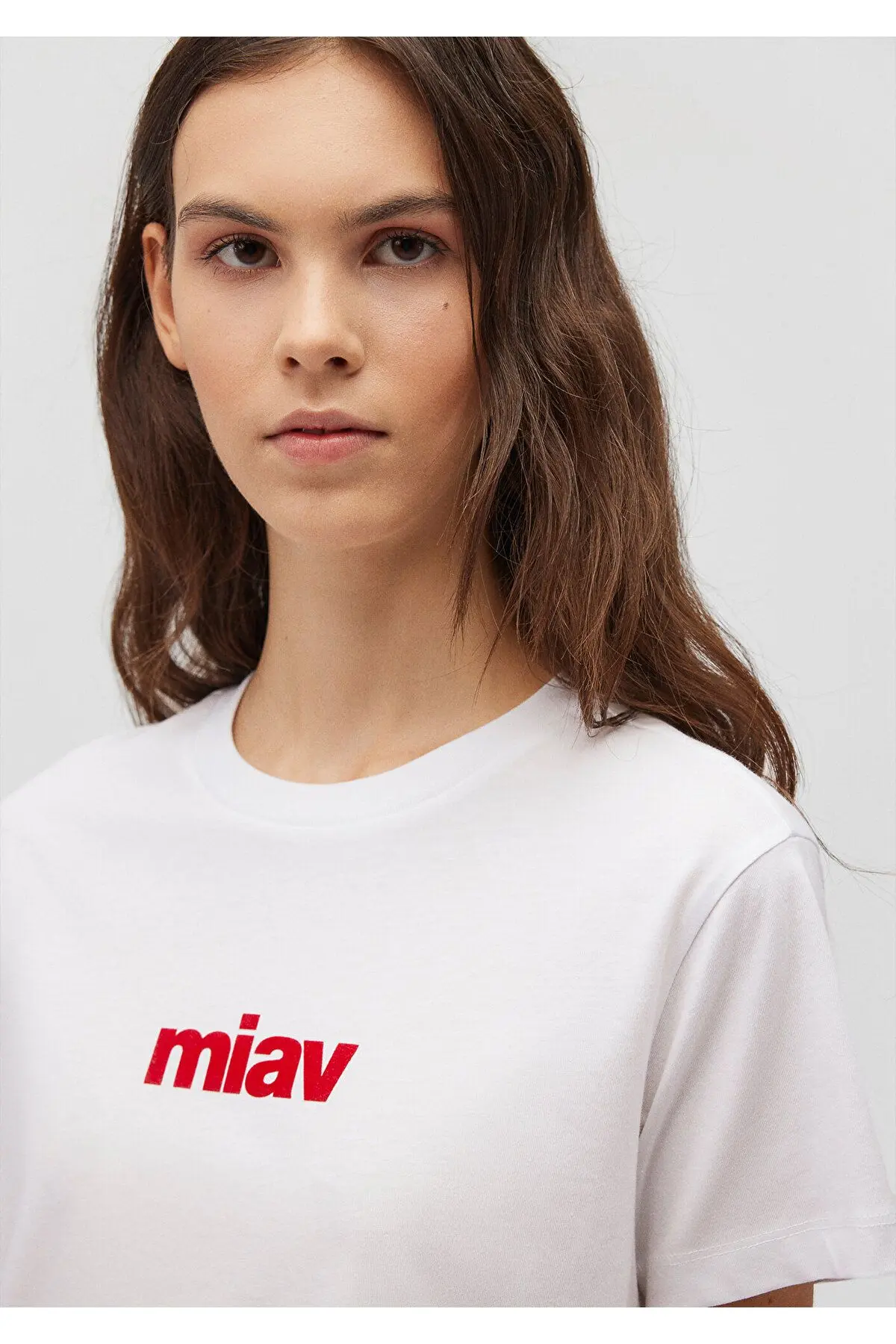 Kırmızı Miav Baskılı Beyaz Tişört Regular Fit / Normal Kesim 1610622-86417