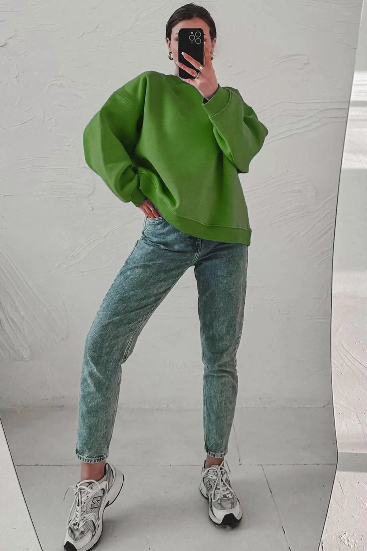 Yeşil Bisiklet Yaka Basic Sweatshirt Mg1559