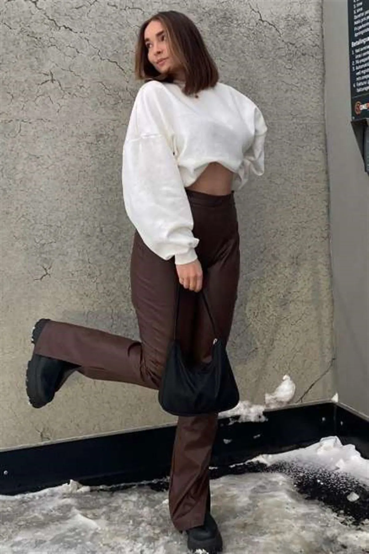 Ekru Bisiklet Yaka Basic Sweatshirt Mg1559