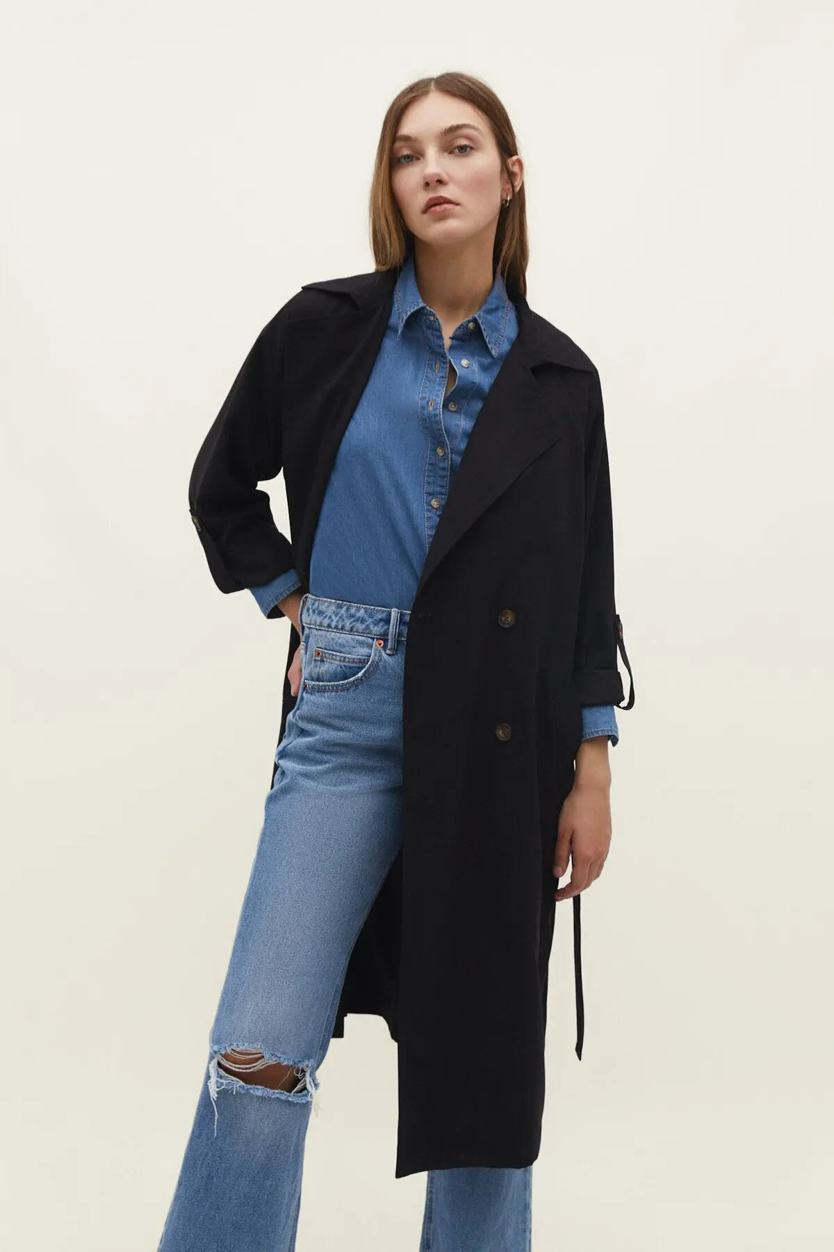 Dökümlü Uzun Trençkot