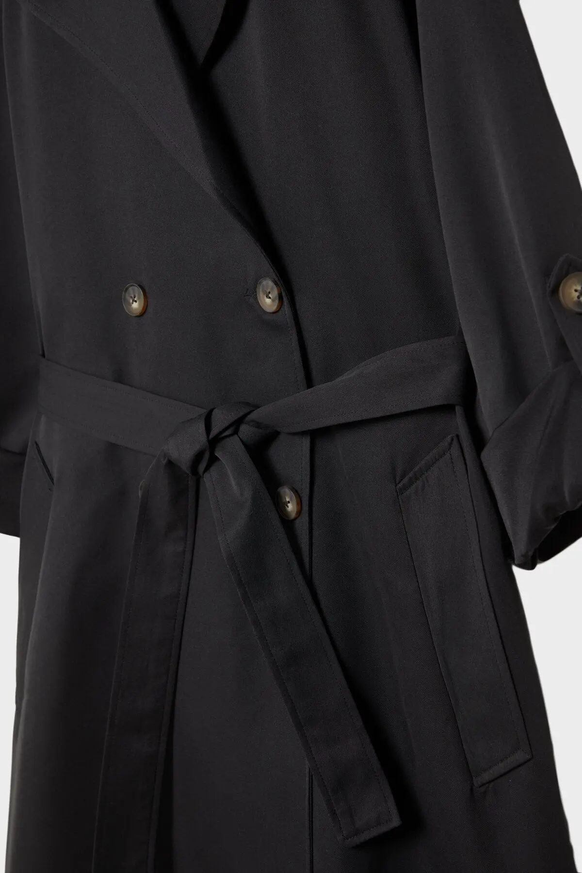 Dökümlü Uzun Trençkot