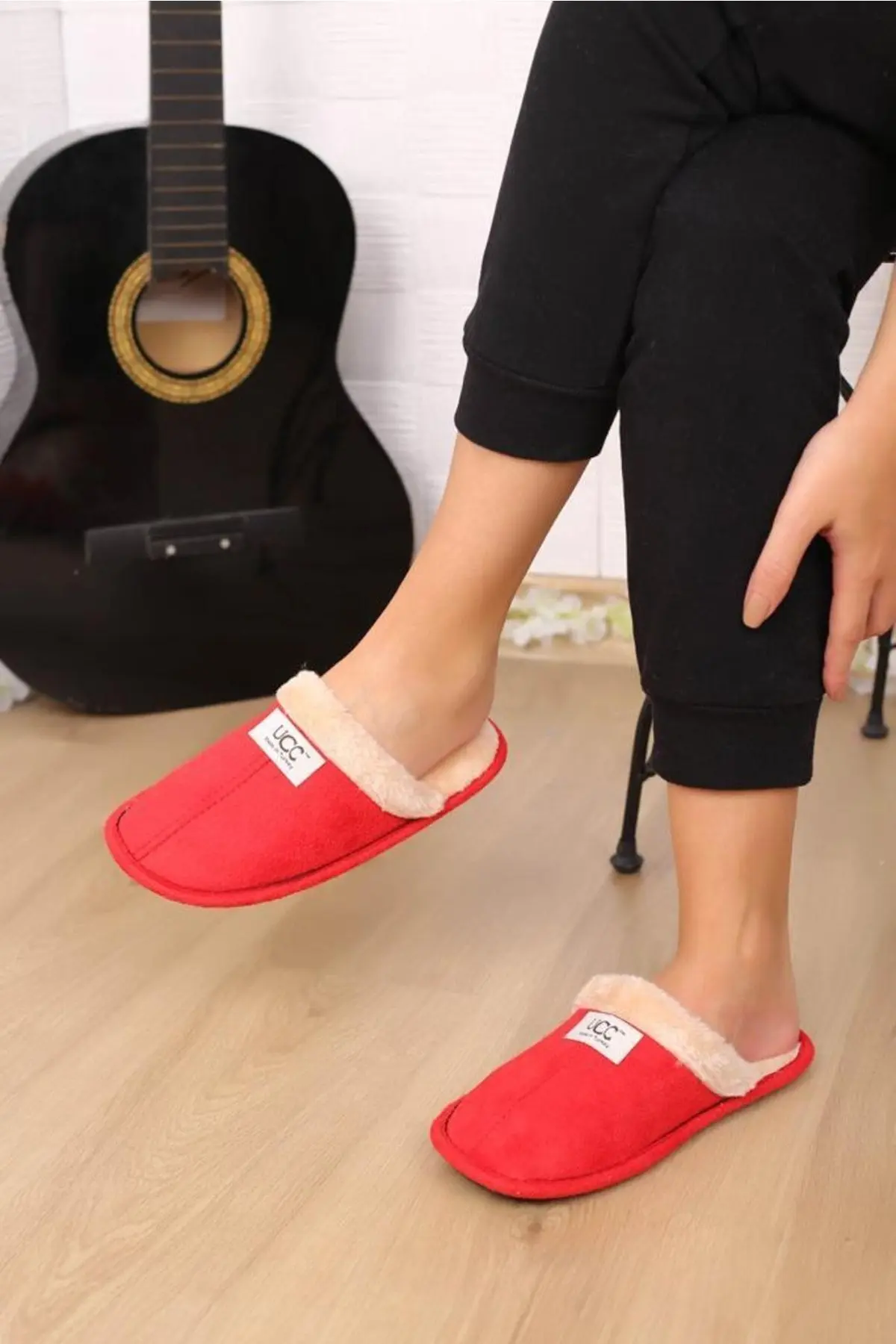 Yumuşak Hafif Taban Kışlık Ev Terliği