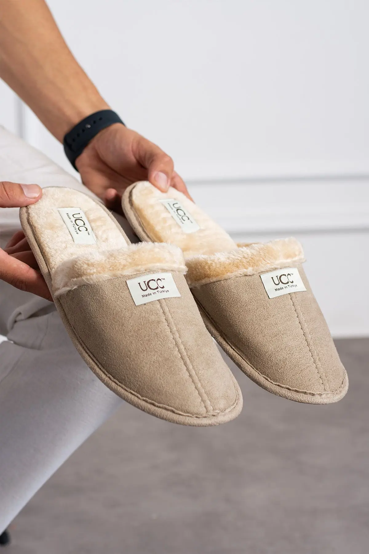 NOVİNS Unisex Yumuşak Tabanlı Pofuduk Sıcak Astarlı Ev Bahçe Bohça Terliği