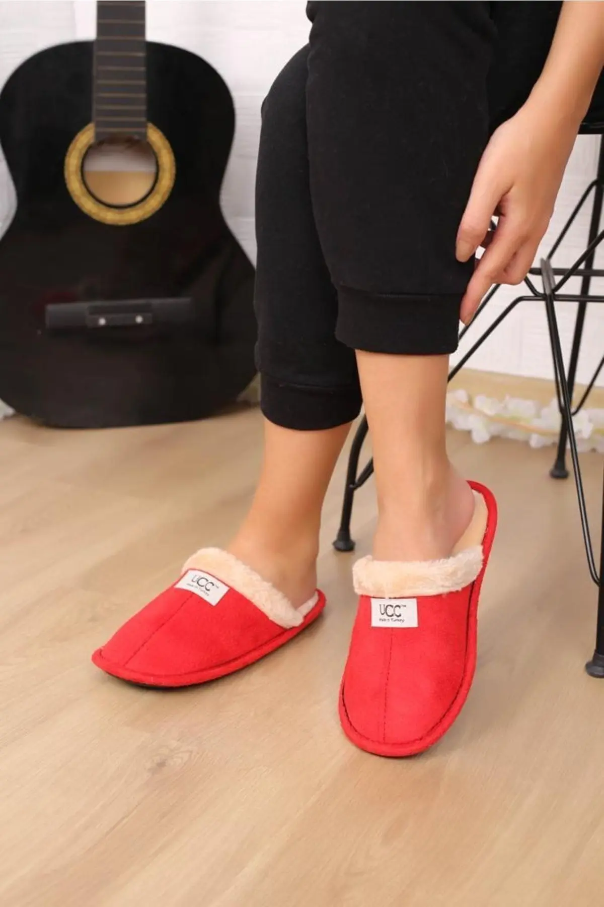 Yumuşak Hafif Taban Kışlık Ev Terliği