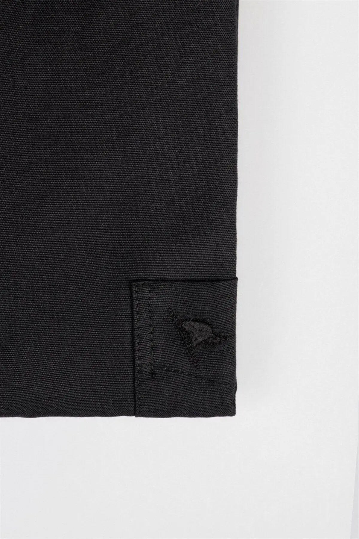 Erkek Büyük Beden Rahat Kesim Pamuklu Kolay Ütülenebilir Düğmeli Yaka Düz Siyah Spor Gömlek