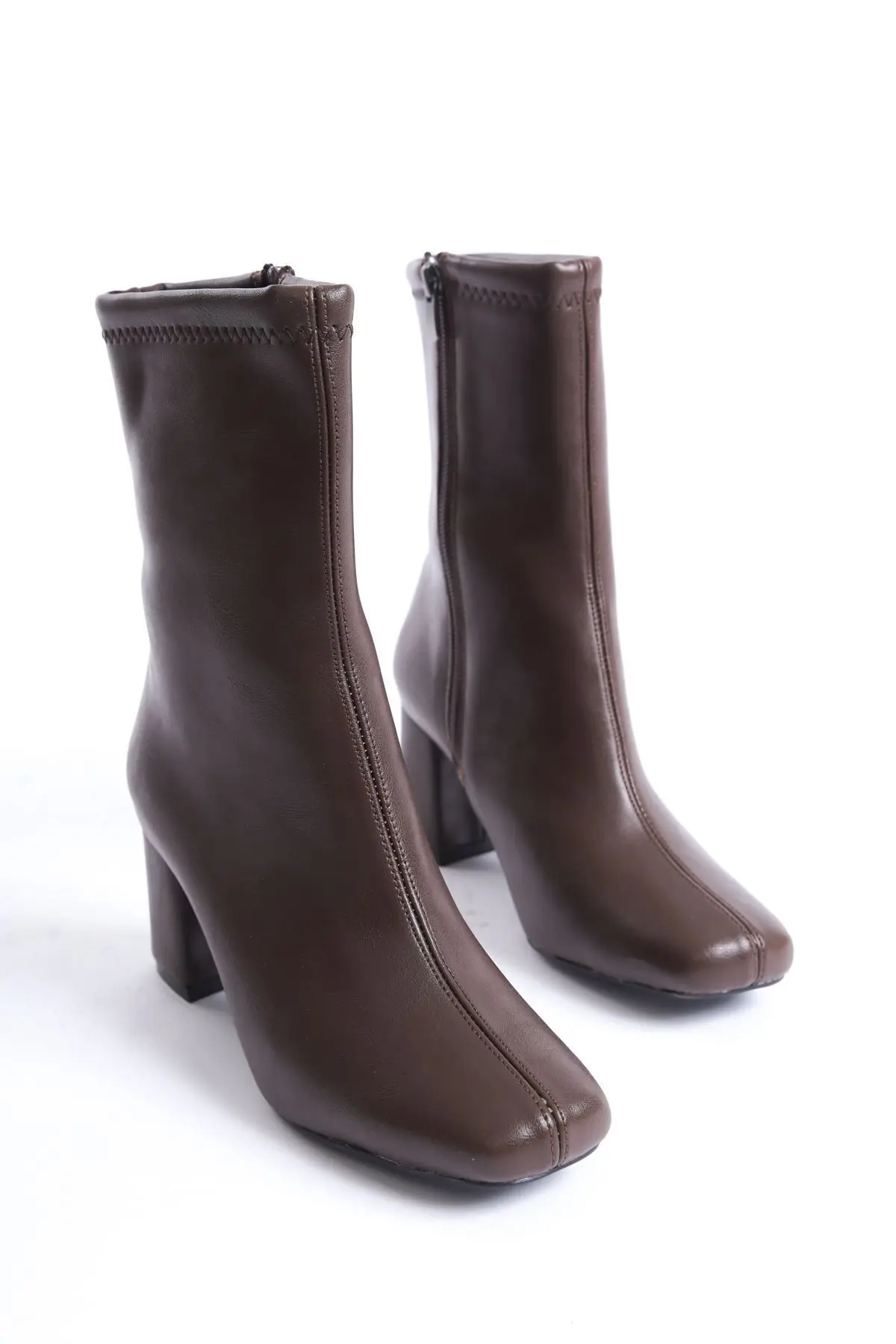 Kadın Kahverengi Cilt Orta Boy Topuklu Bot