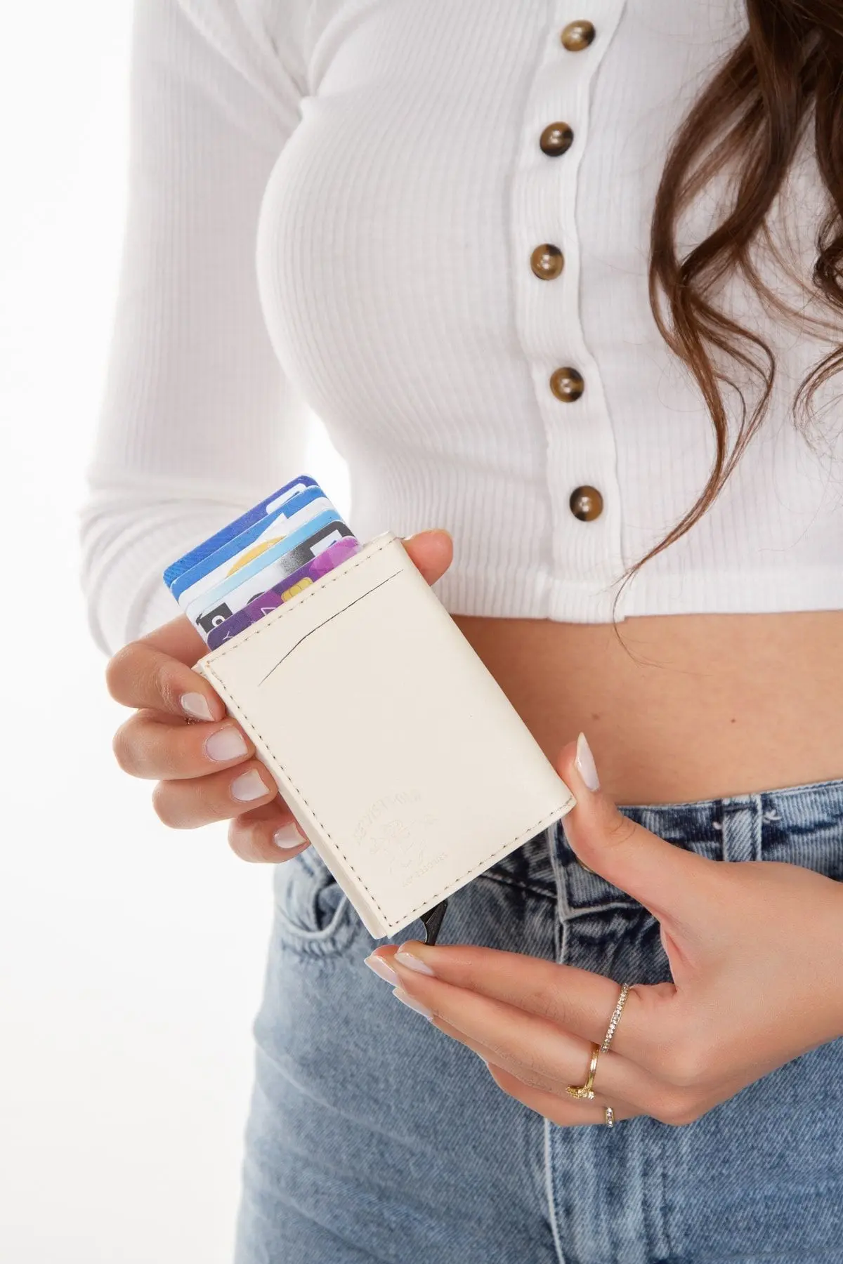 Adelina Unisex Bej Nova Deri Mekanizmalı Otomatik Kızaklı Kartlık Cüzdan (7CMX10CM)