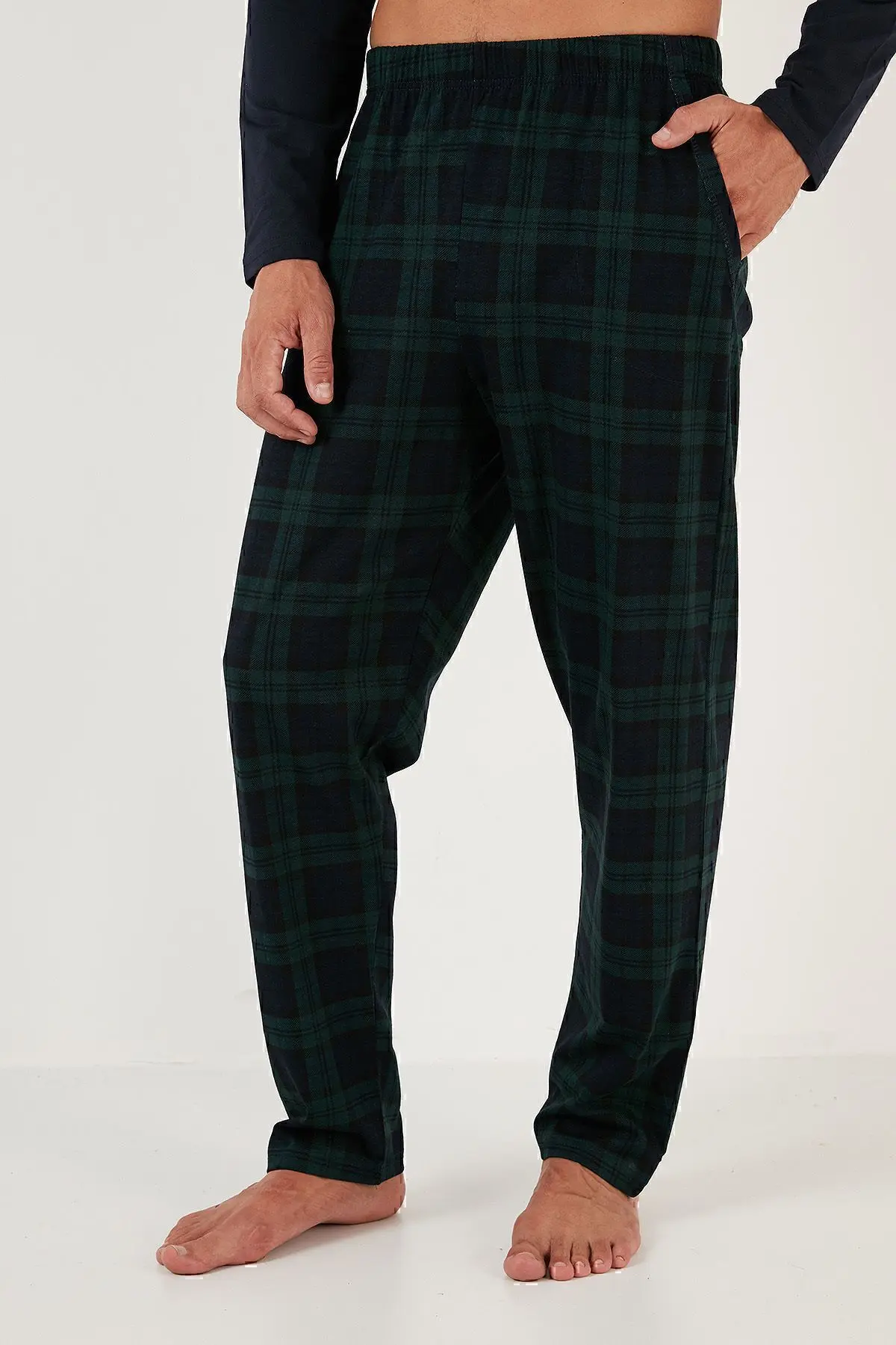 Ekoseli Cepli Beli Lastikli % 100 Pamuk Regular Fit Pijama Takımı Erkek Pijama Takımı 657200