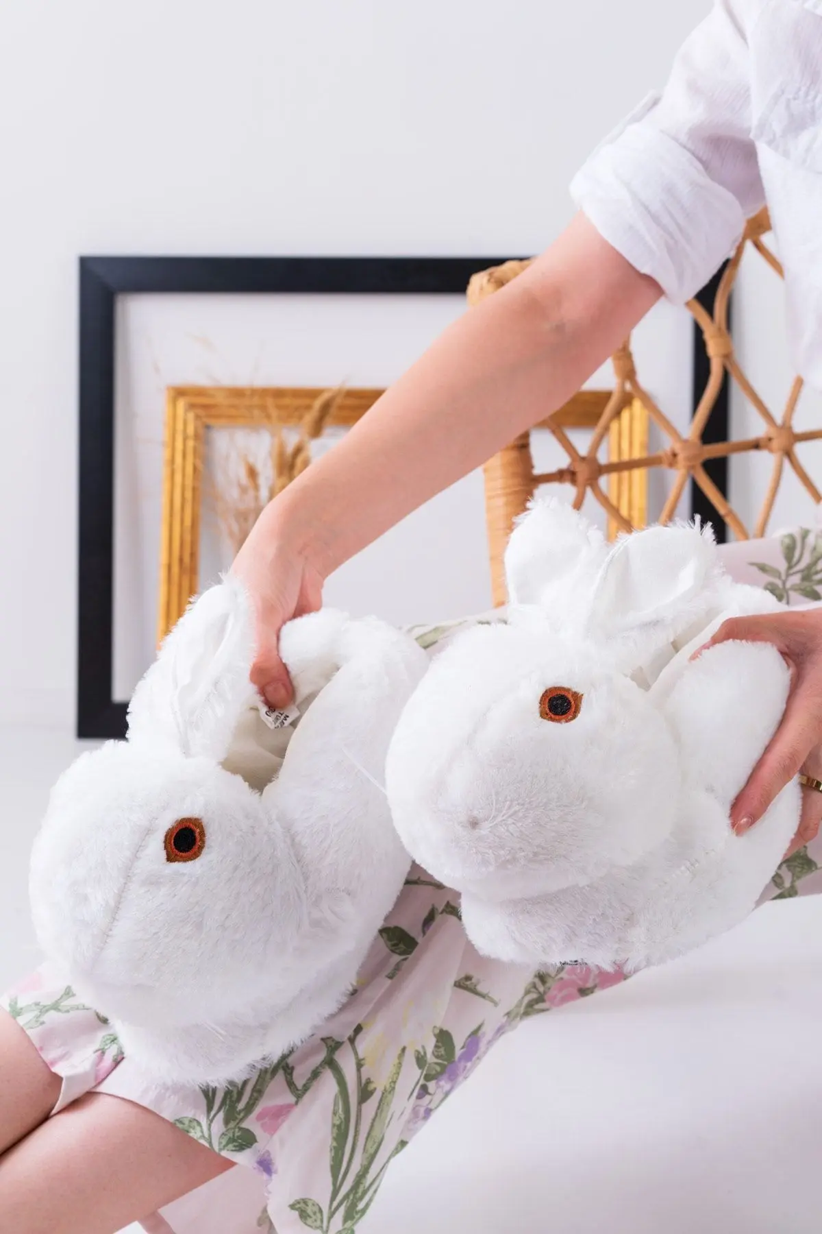 Slipcat Tavşan Figürlü Beyaz Peluş Panduf Ev Pandufu Unisex