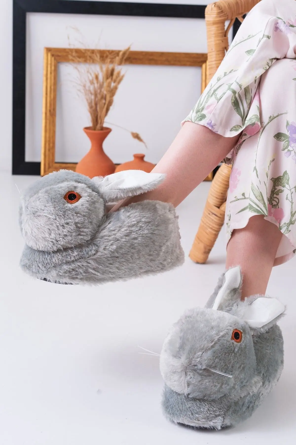 Tavşan Figürlü Gri Peluş Panduf Ev Pandufu Unisex