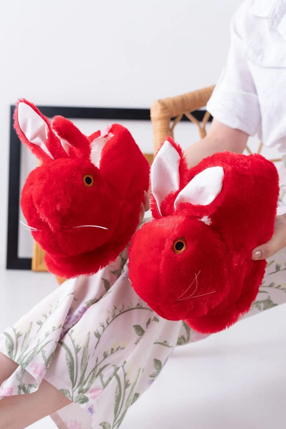 Tavşan Figürlü Kırmızı Peluş Panduf Ev Pandufu Unisex